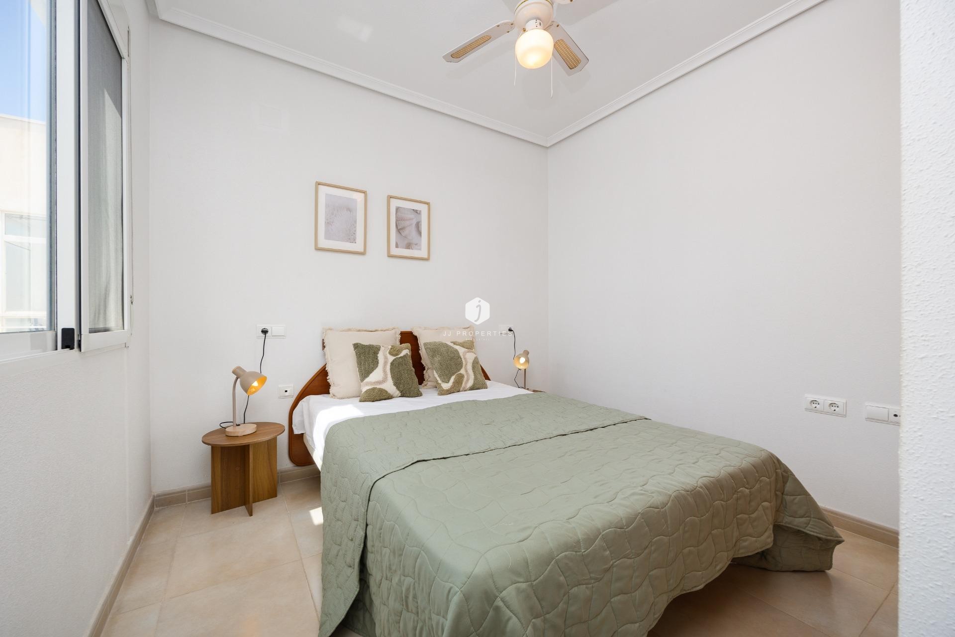 D'occasion - Attique -
Torrevieja - Centro