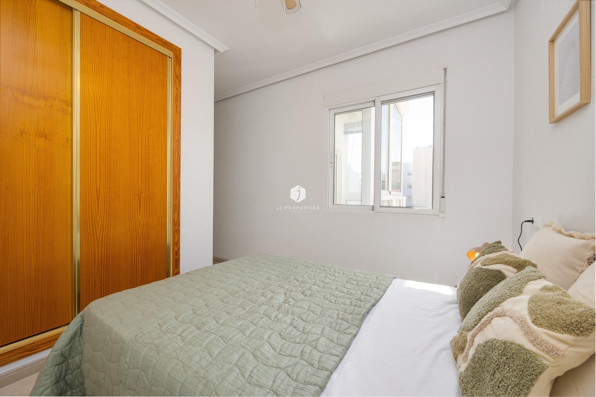 D'occasion - Attique -
Torrevieja - Centro