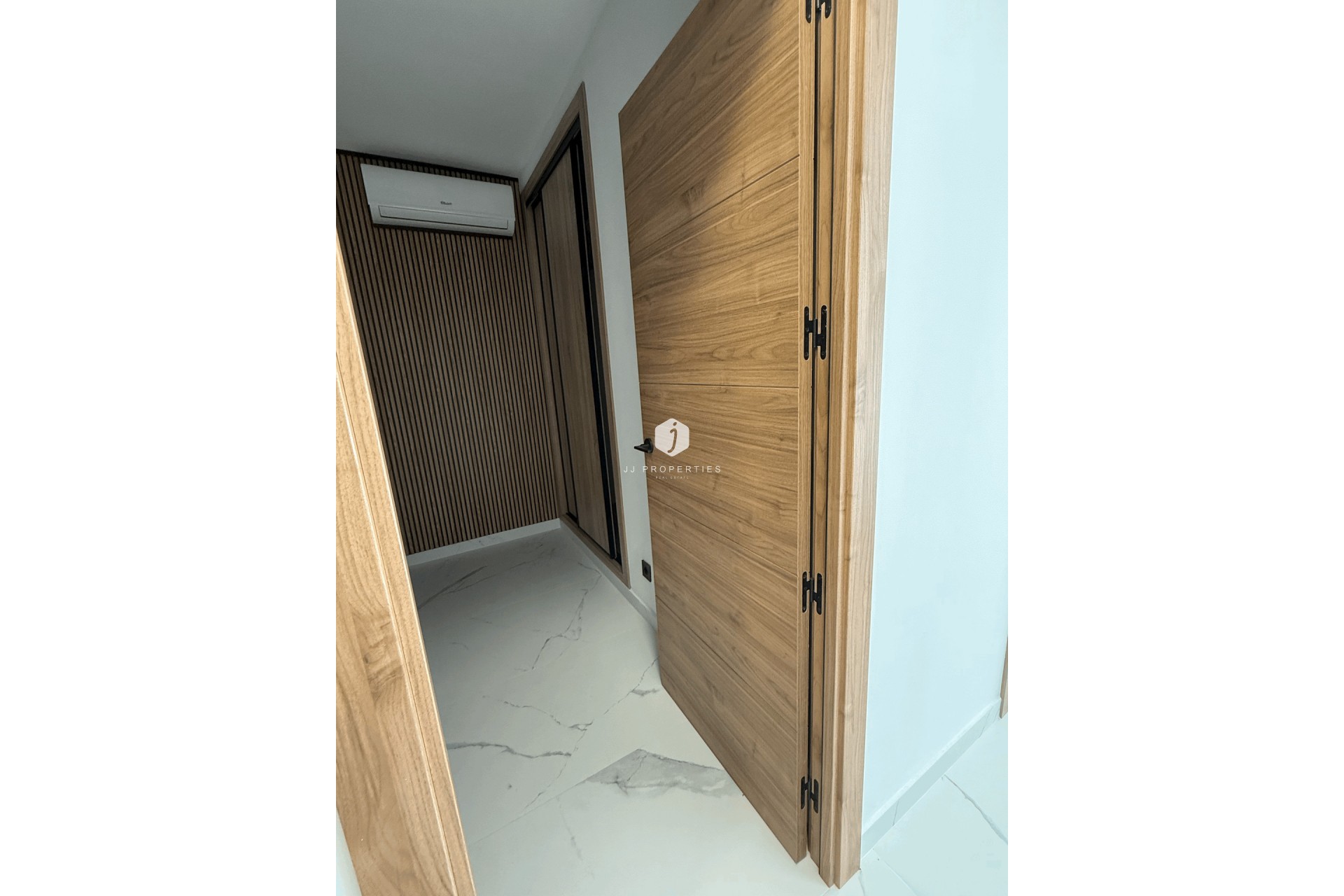 D'occasion - Attique -
Torrevieja - Costa Blanca