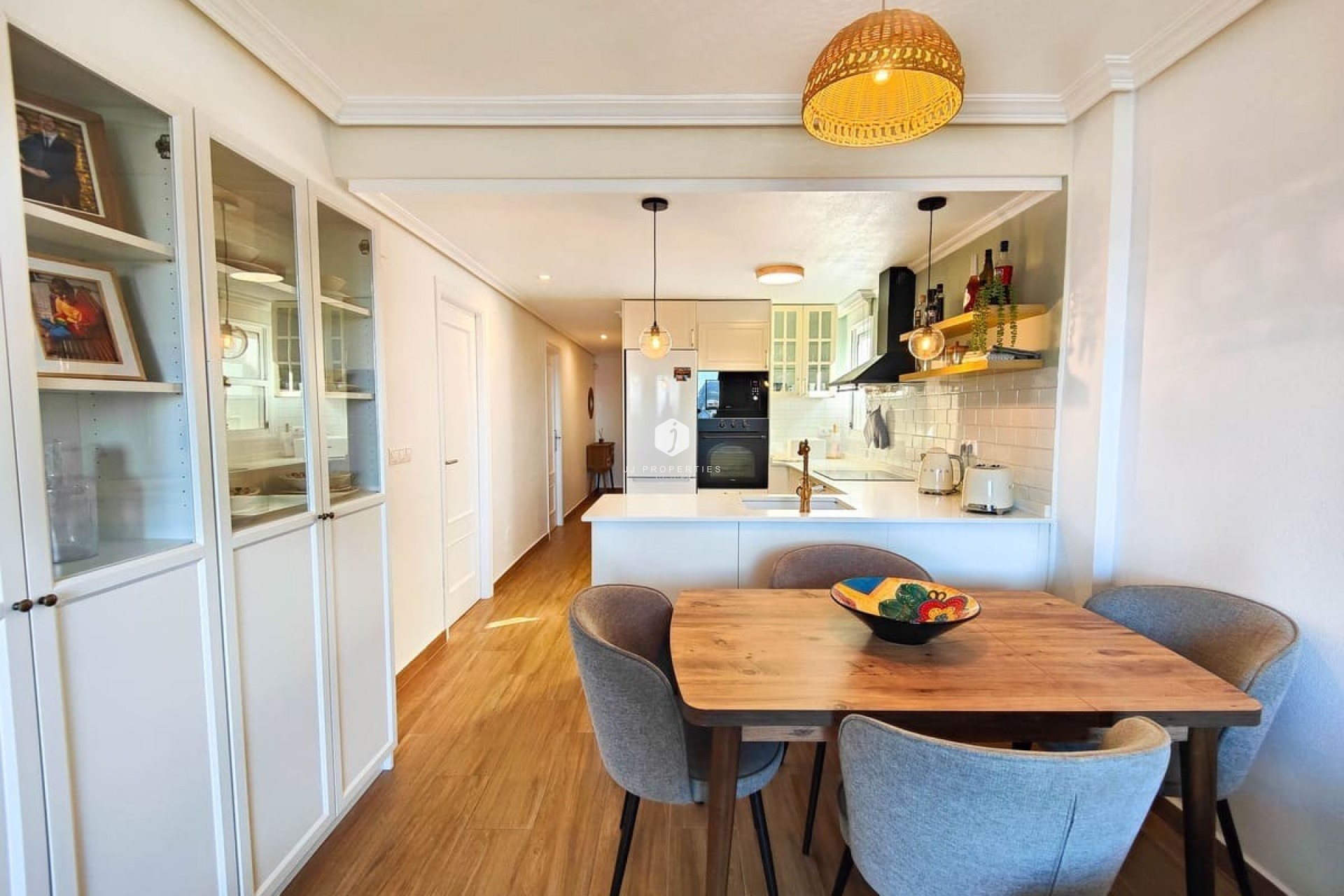 D'occasion - Attique -
Torrevieja - Costa Blanca