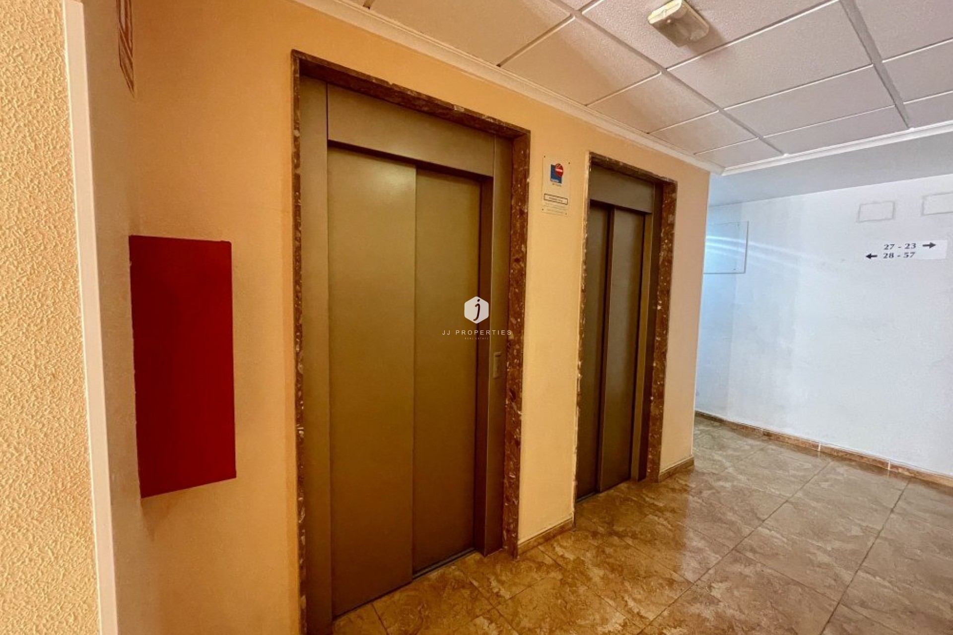 D'occasion - Attique -
Torrevieja - Costa Blanca