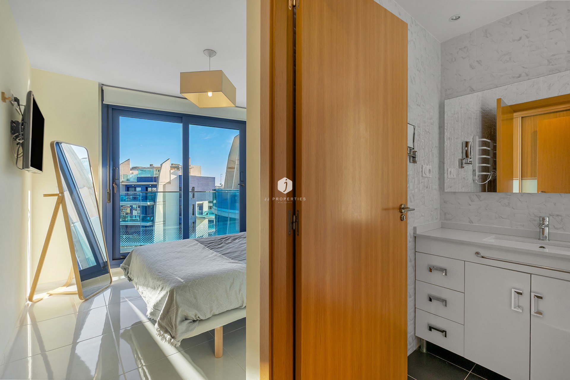 D'occasion - Attique -
Torrevieja - Costa Blanca