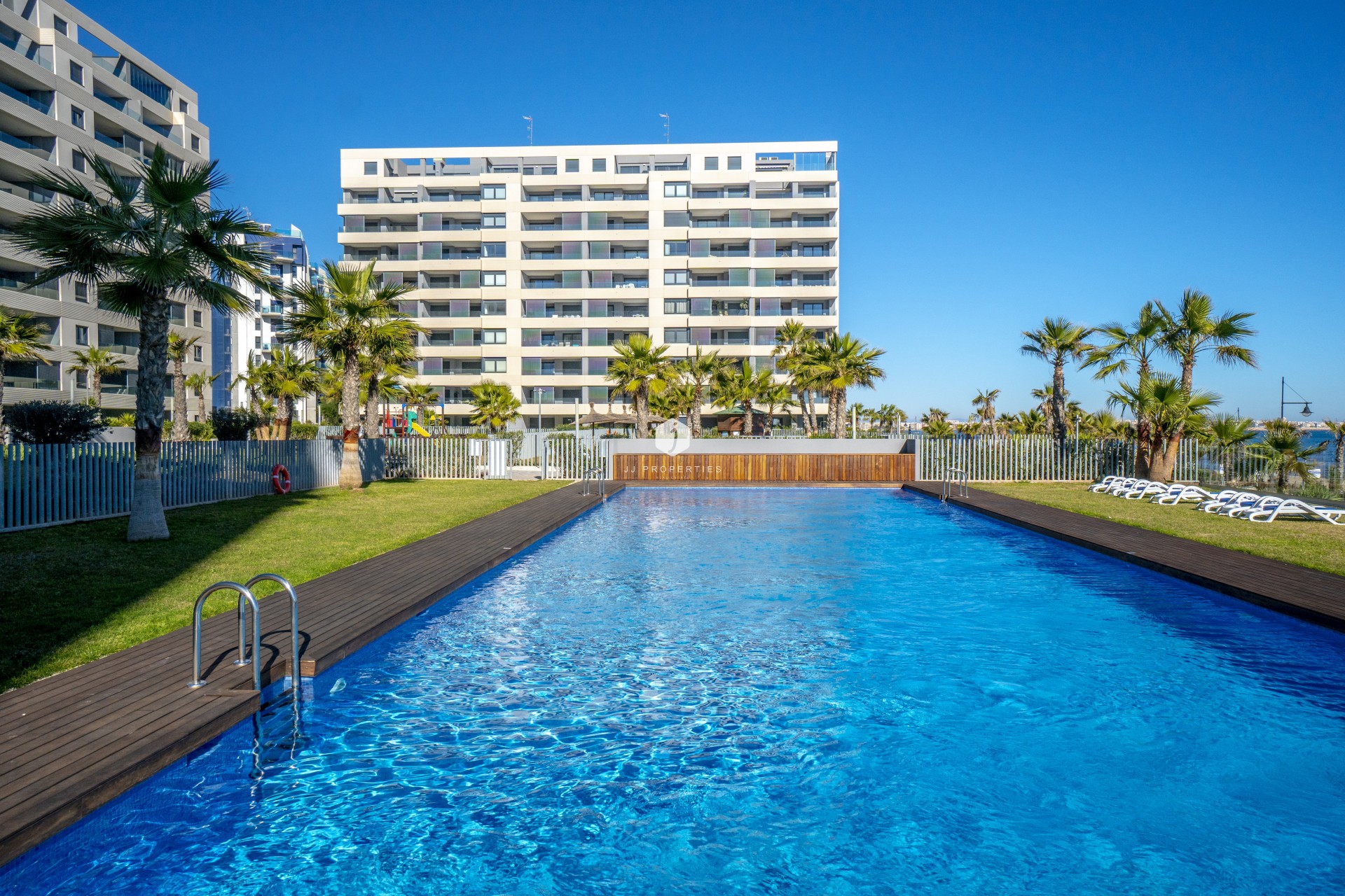 D'occasion - Attique -
Torrevieja - Costa Blanca