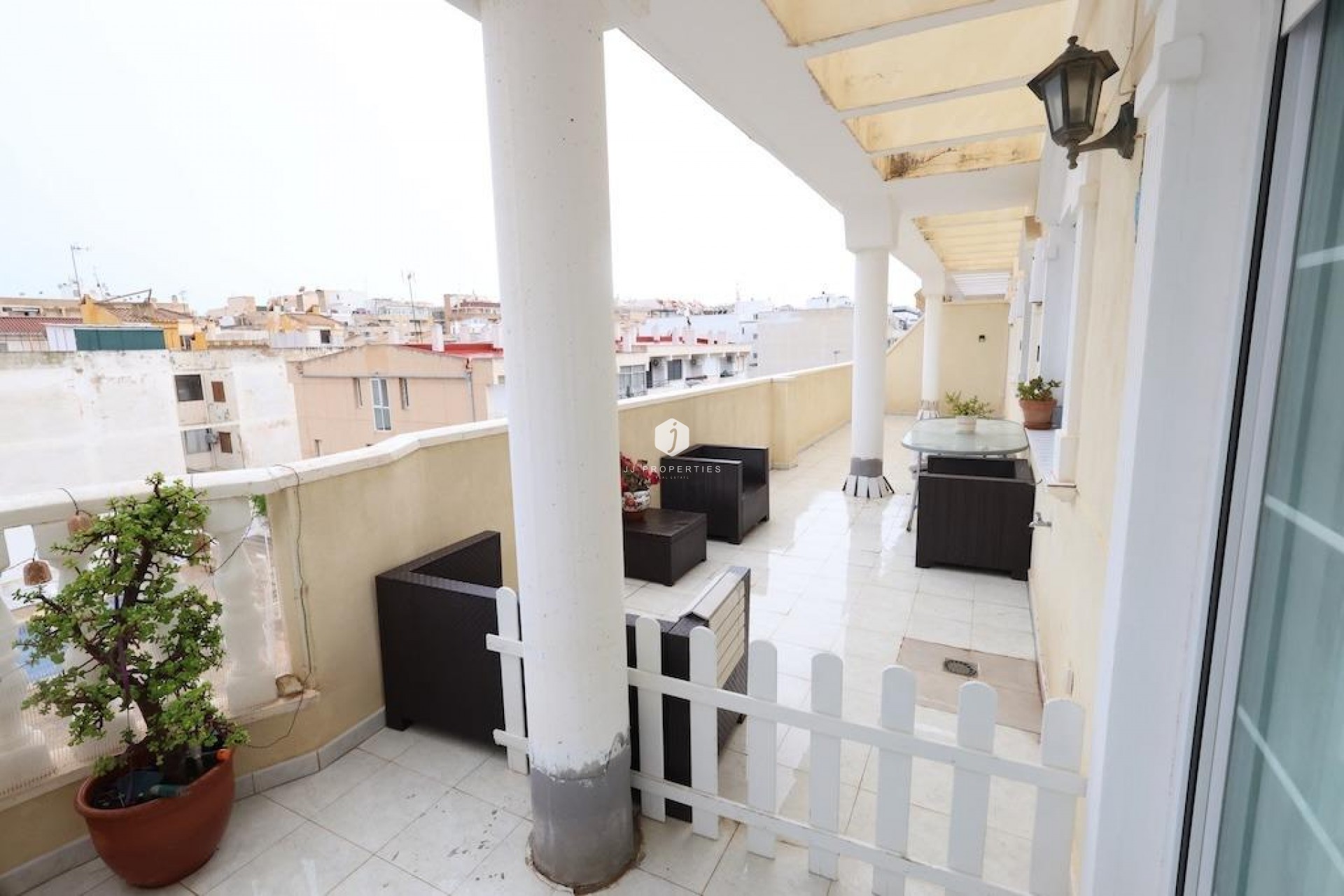 D'occasion - Attique -
Torrevieja - Costa Blanca