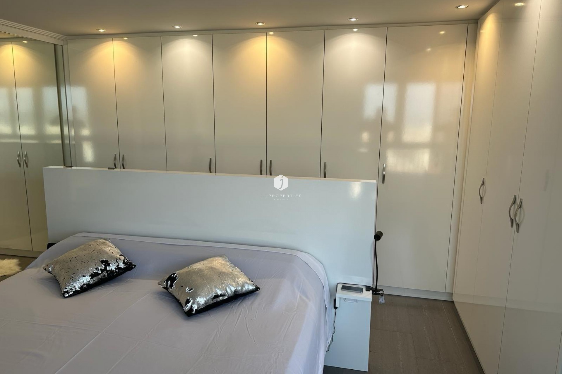 D'occasion - Attique -
Torrevieja - El Acequión - Los Náufragos