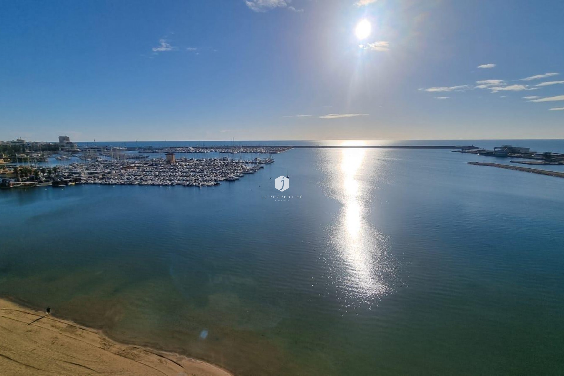 D'occasion - Attique -
Torrevieja - El Acequión - Los Náufragos