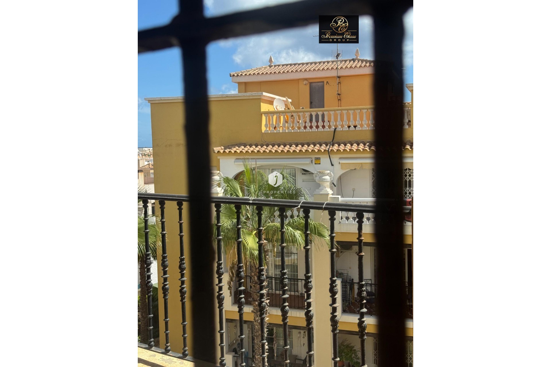 D'occasion - Attique -
Torrevieja - Los Frutales