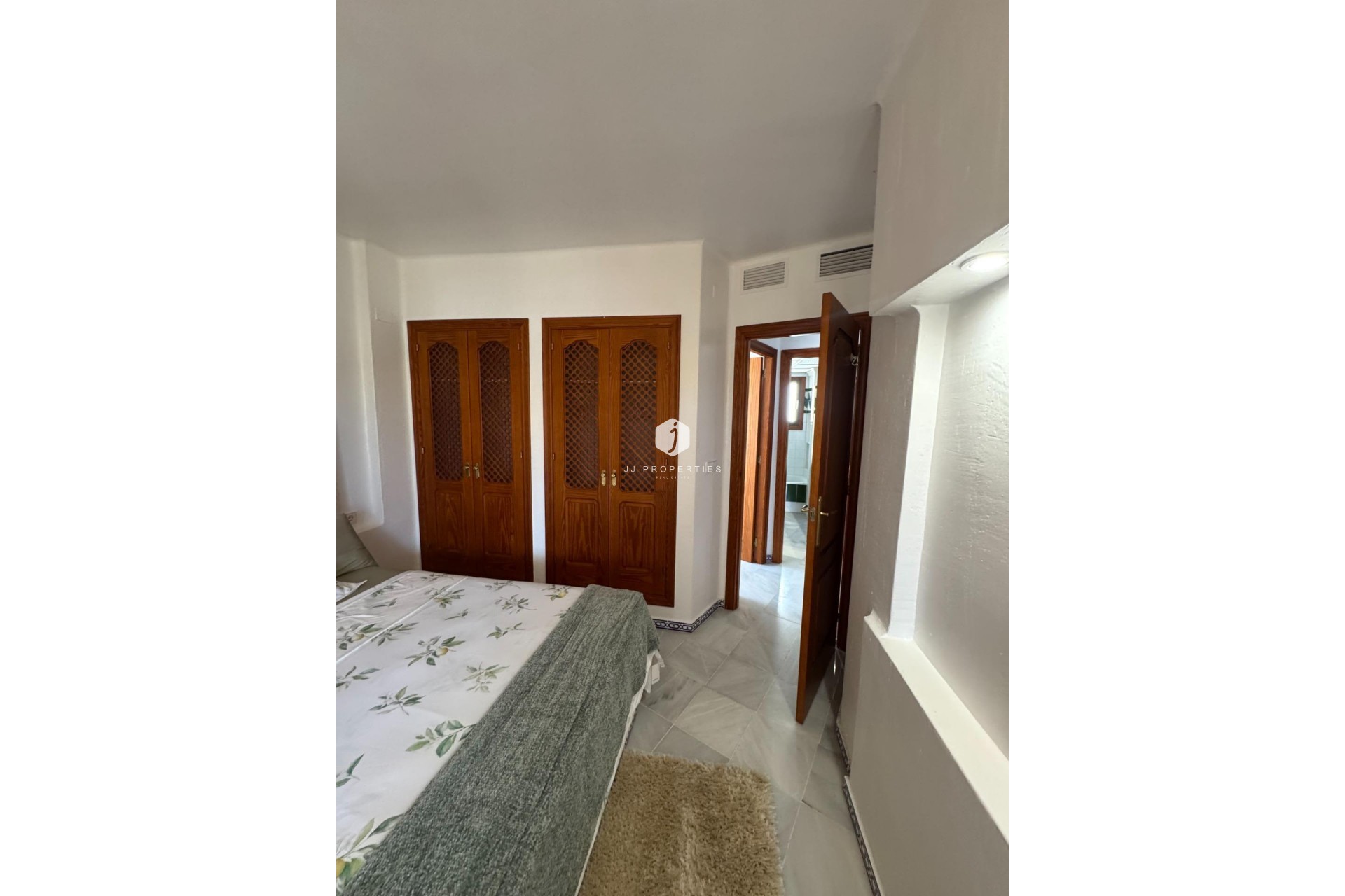 D'occasion - Attique -
Torrevieja - Los Frutales