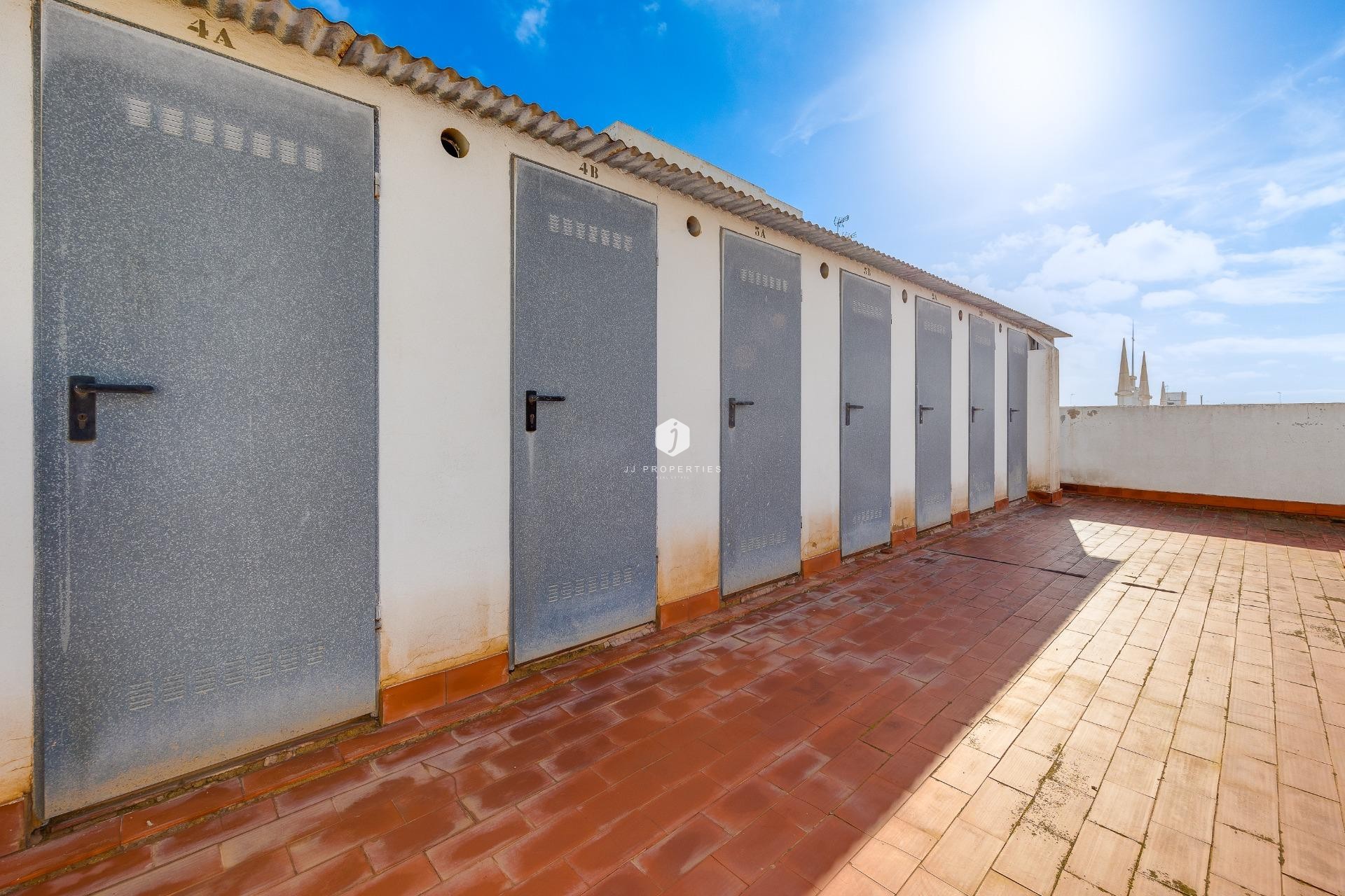 D'occasion - Attique -
Torrevieja - Paseo maritimo