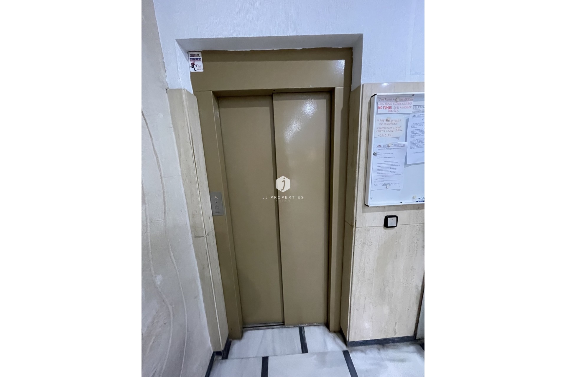 D'occasion - Attique -
Torrevieja - Playa de cura