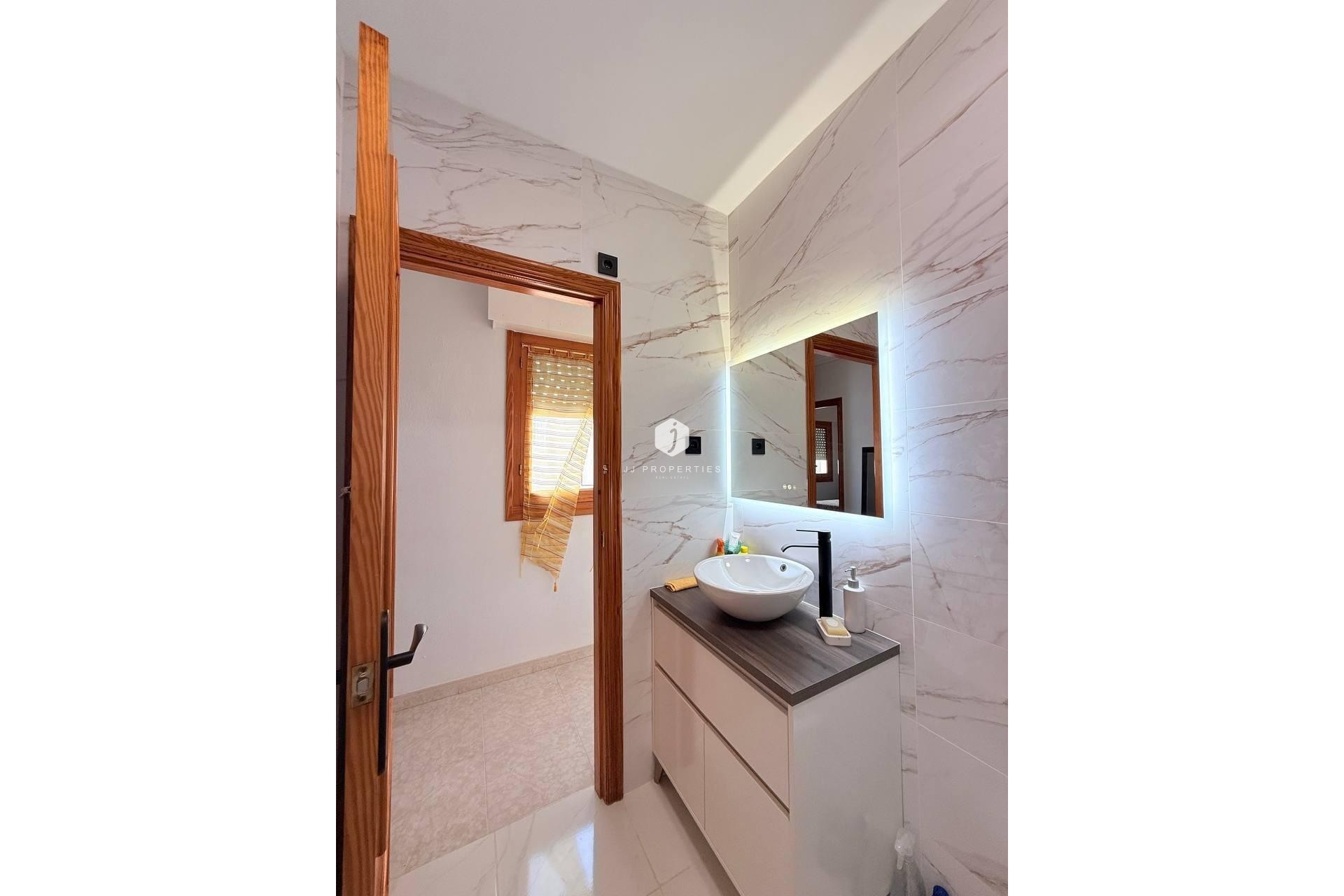 D'occasion - Attique -
Torrevieja - Playa del Cura