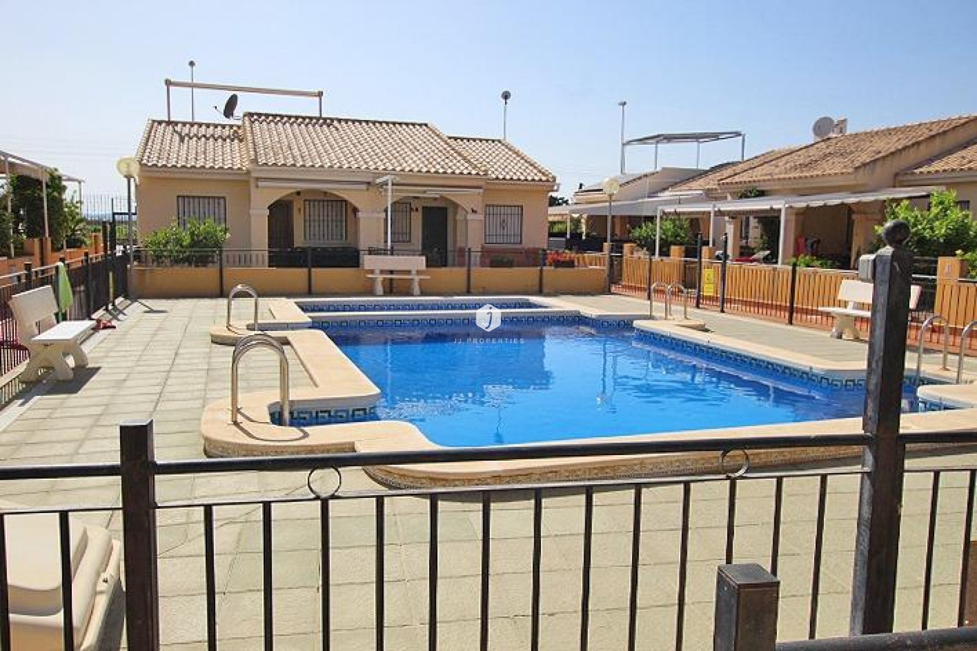 D'occasion - Bungalow -
Guardamar del Segura - 03140