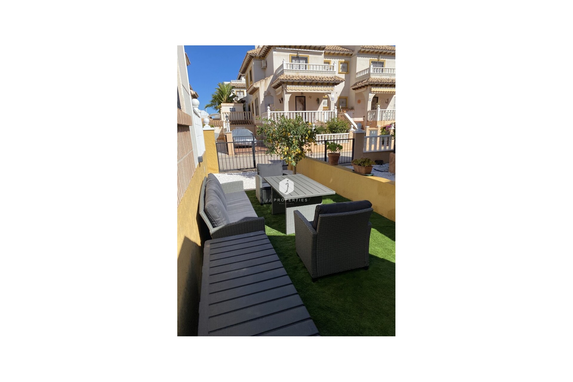 D'occasion - Bungalow -
Lomas de Caboroig - Costa Blanca