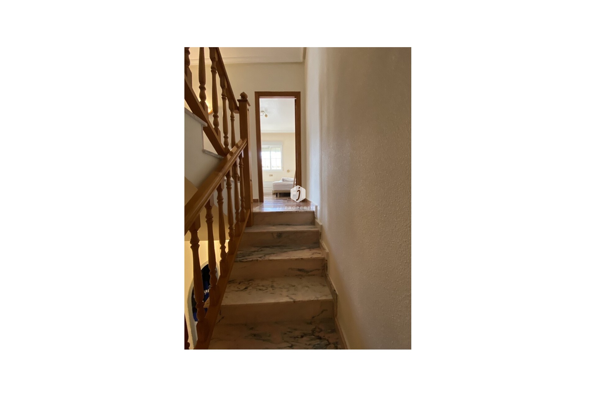 D'occasion - Bungalow -
Lomas de Caboroig - Costa Blanca