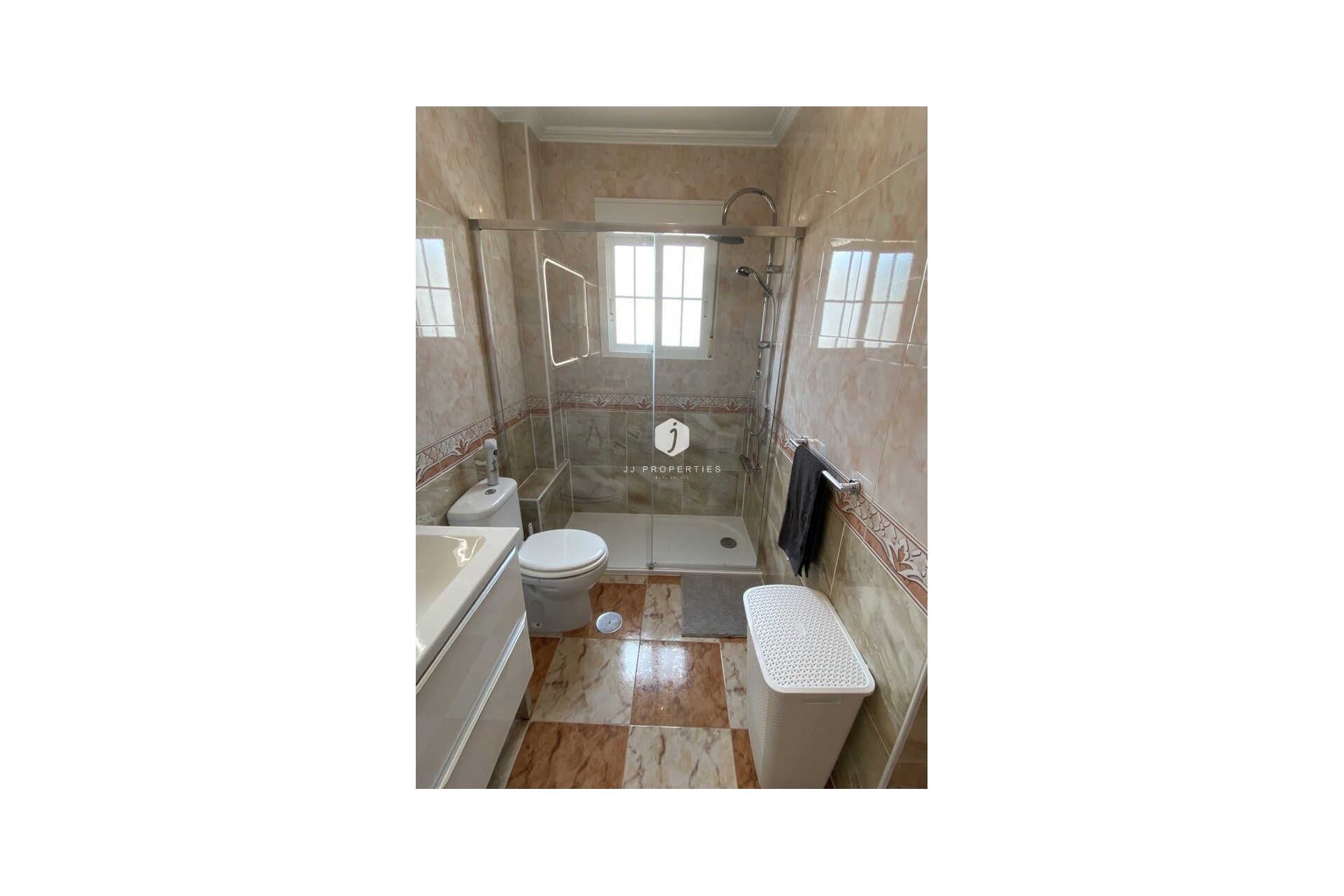 D'occasion - Bungalow -
Lomas de Caboroig - Costa Blanca
