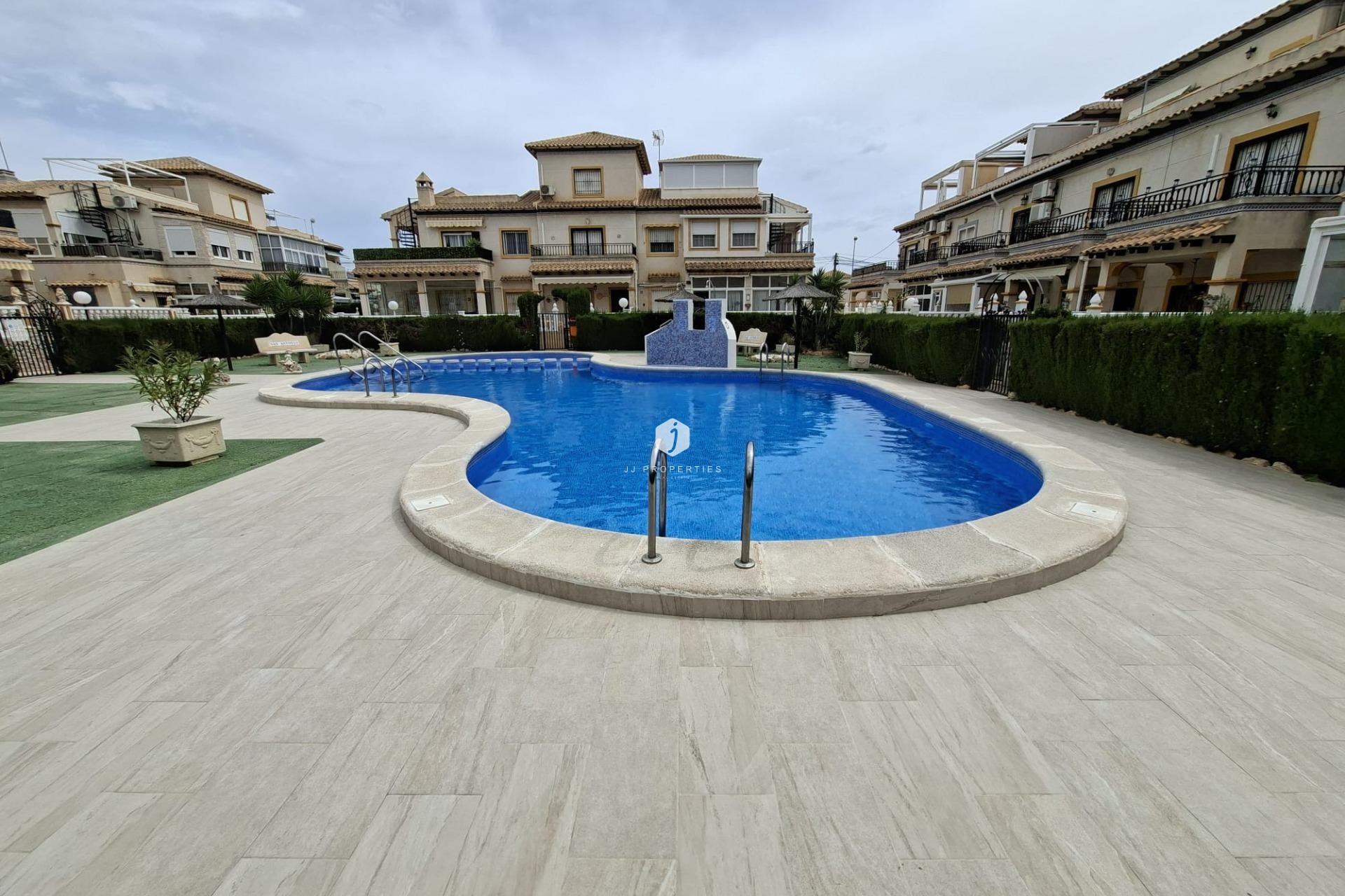 D'occasion - Bungalow -
Orihuela Costa - Punta Prima
