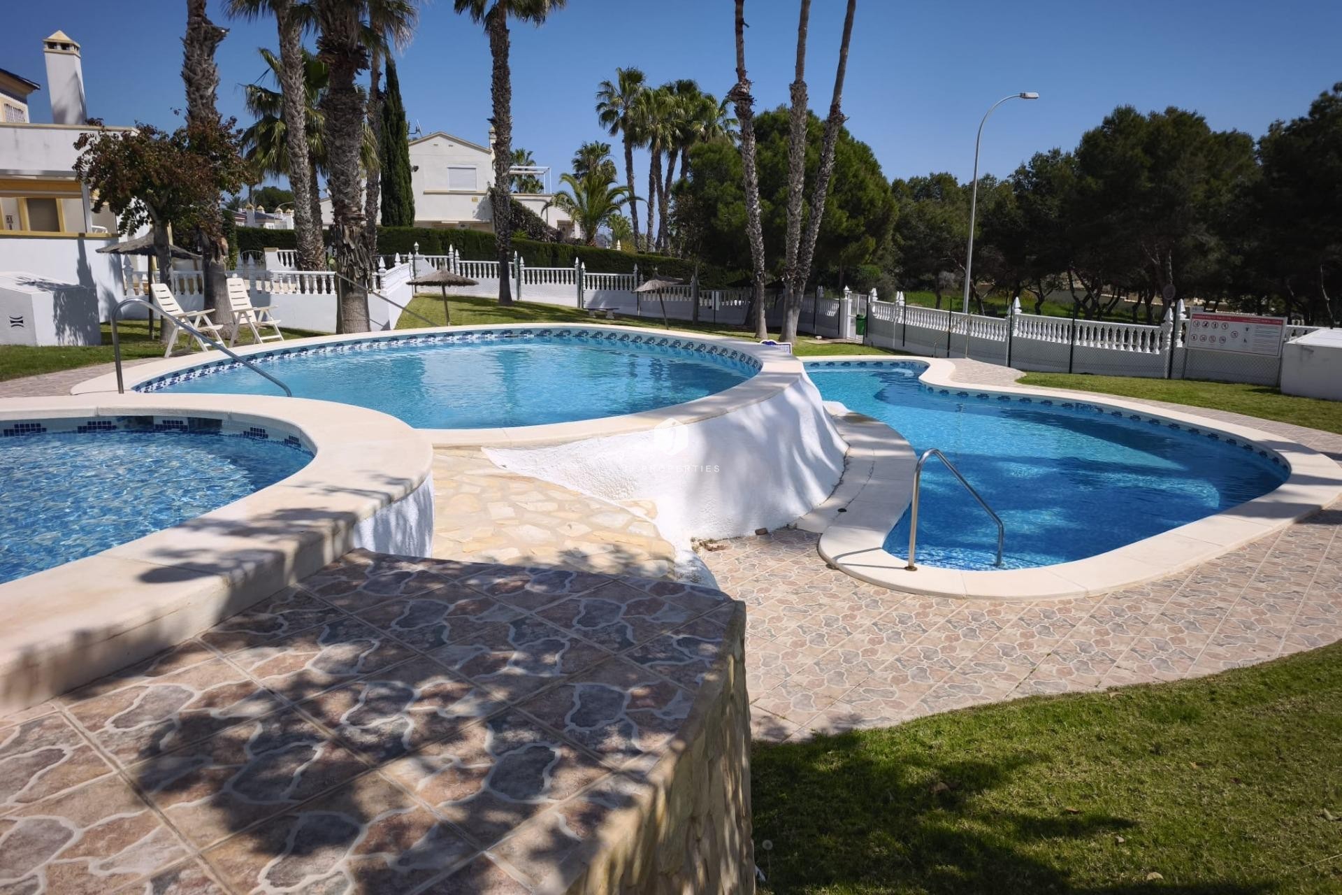 D'occasion - Bungalow -
Orihuela Costa - Villamartín-las Filipinas
