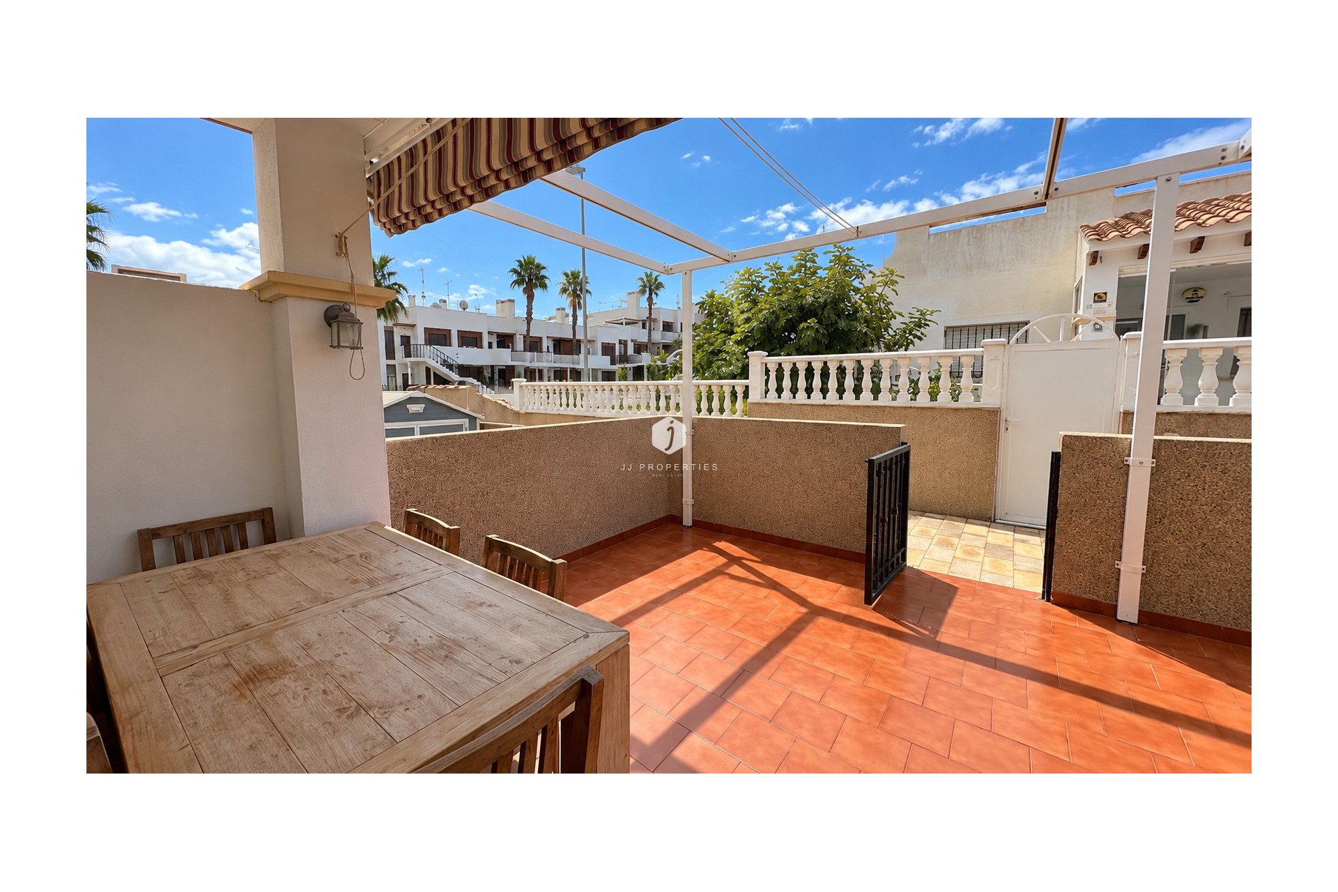 D'occasion - Bungalow -
Punta Prima - Costa Blanca