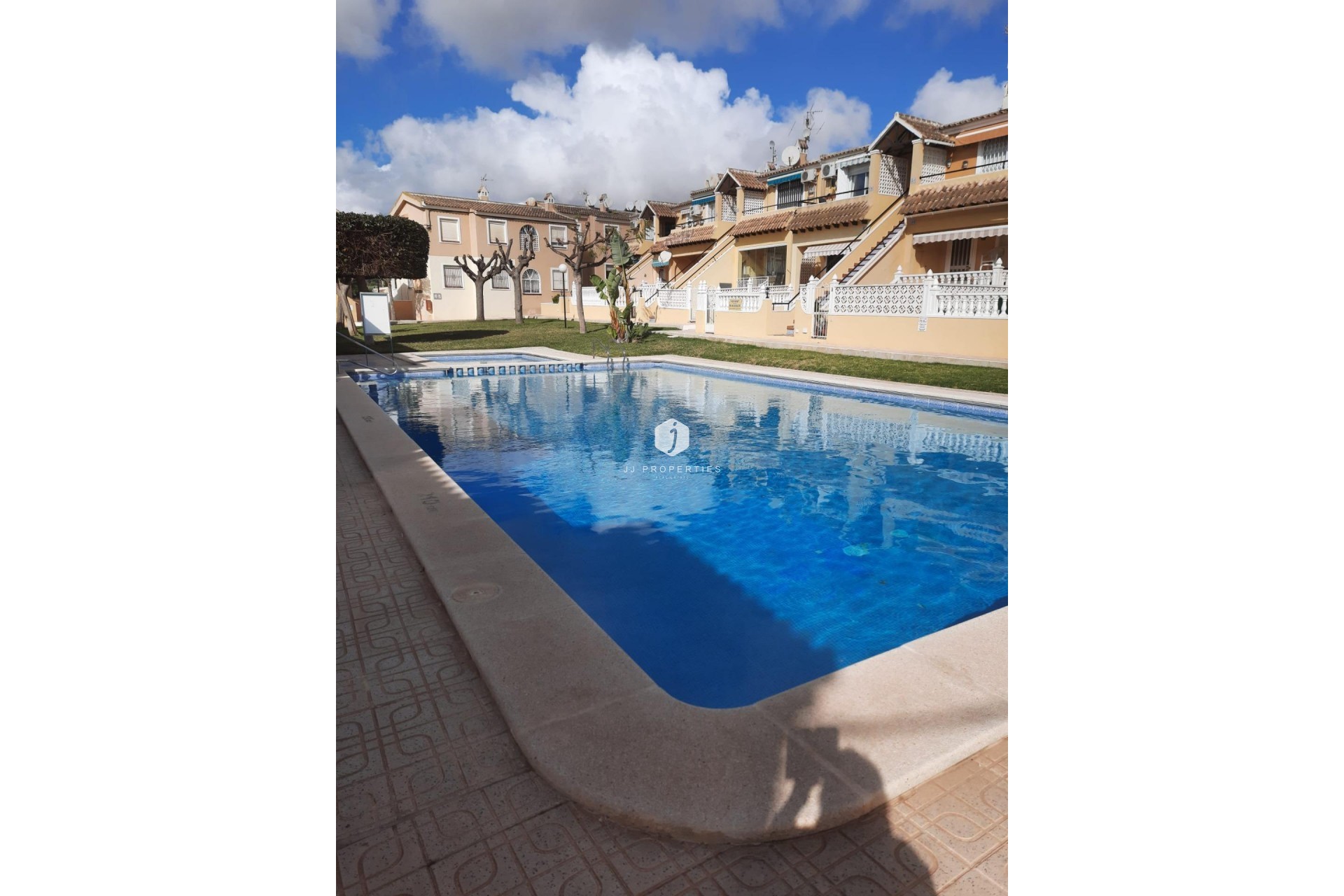 D'occasion - Bungalow -
San Miguel de Salinas - Costa Blanca Sur