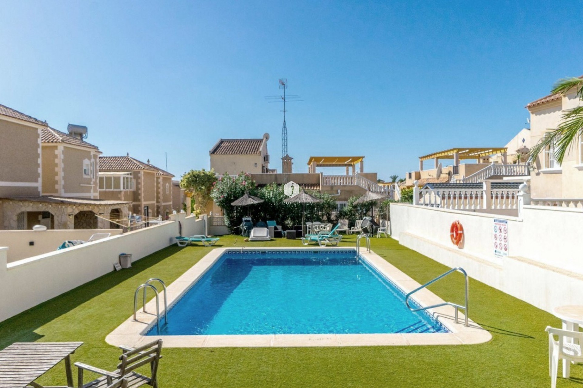 D'occasion - Bungalow -
San Miguel de Salinas - Inland