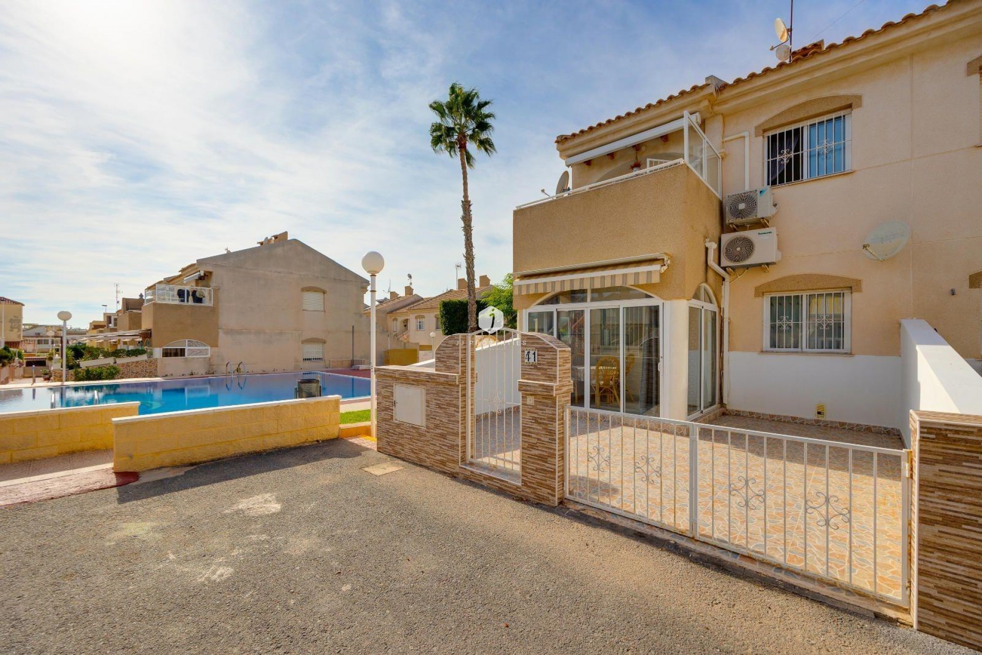 D'occasion - Bungalow -
Torrevieja - Aguas Nuevas 2