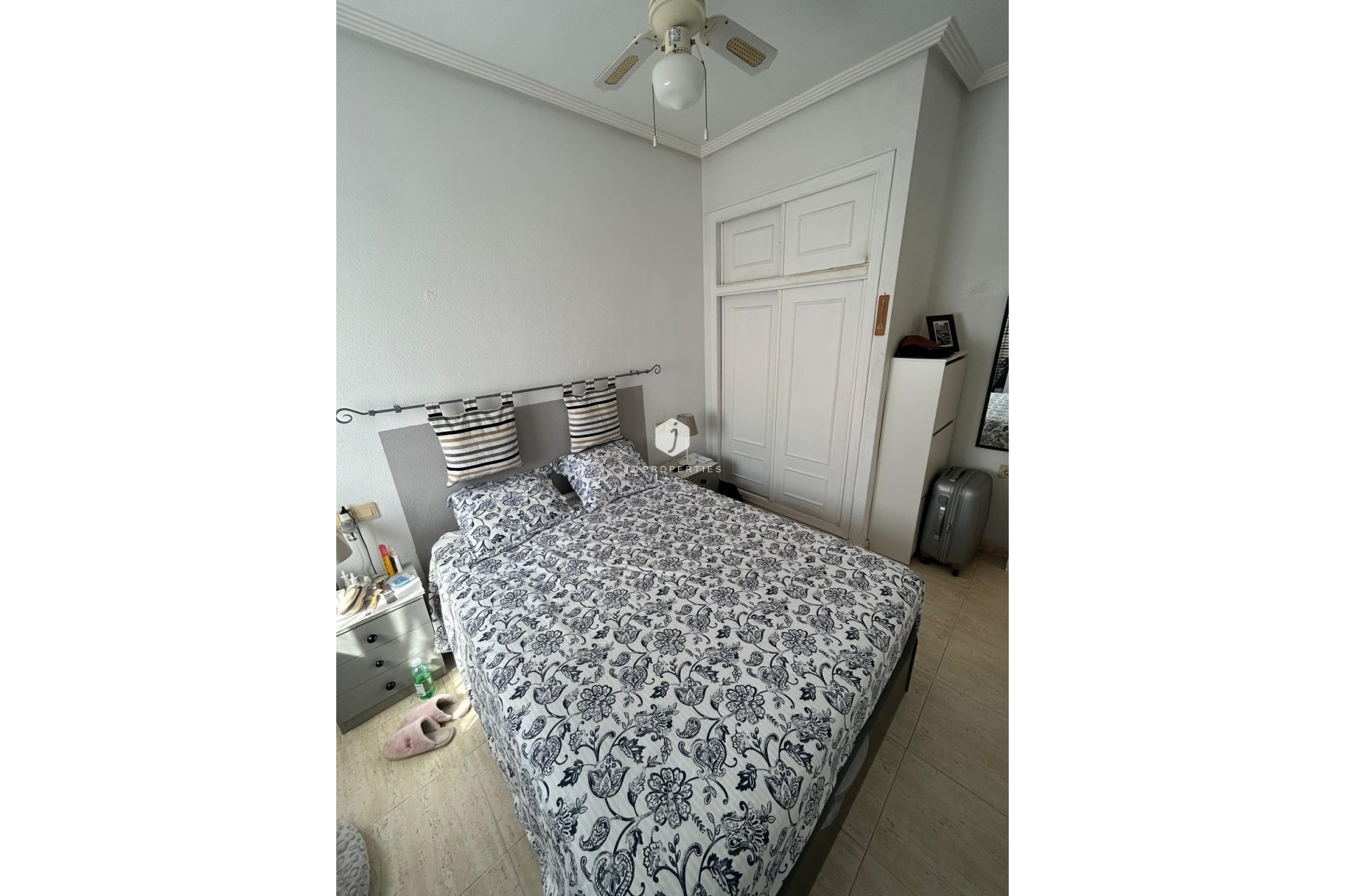 D'occasion - Bungalow -
Torrevieja - aguas nuevas