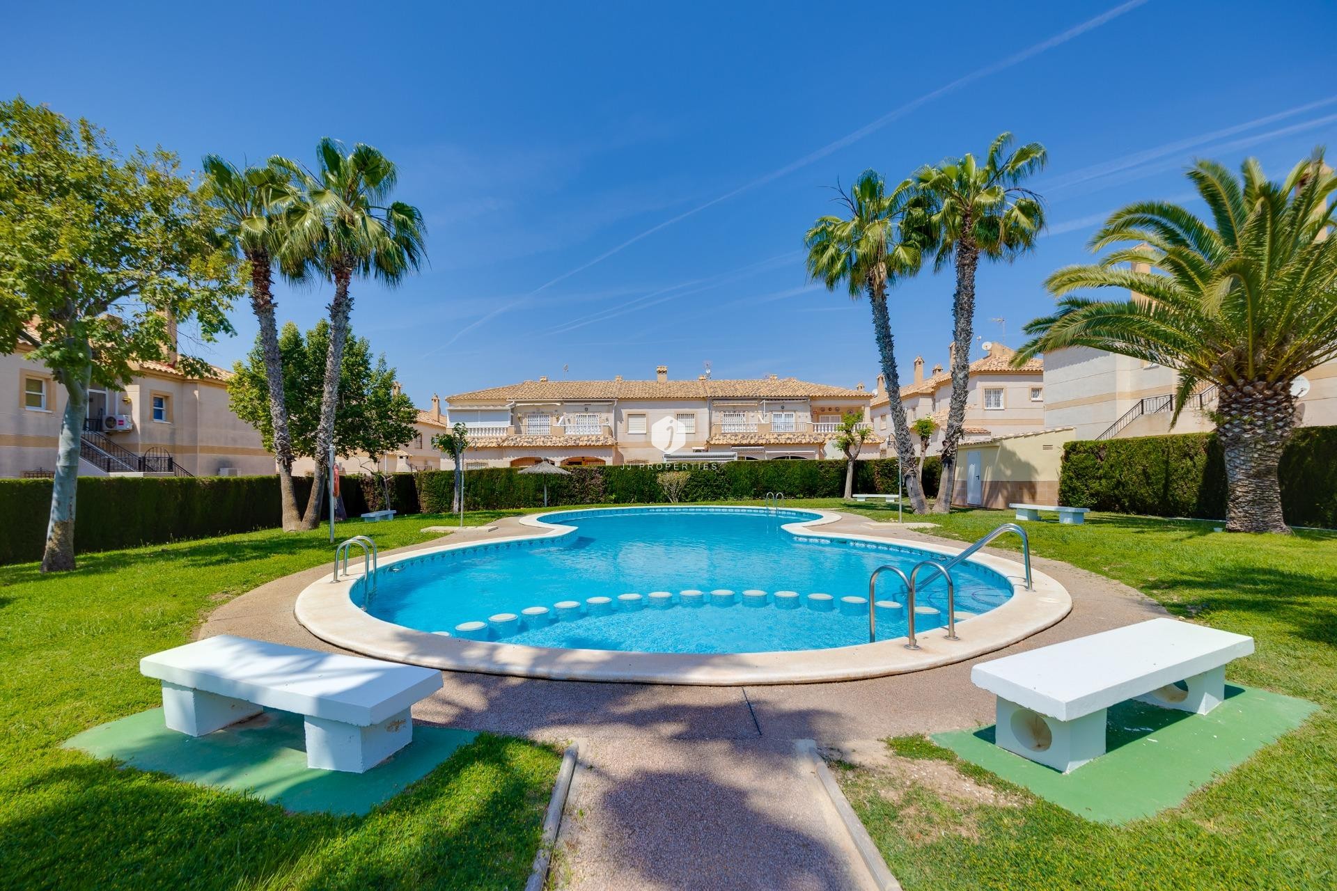 D'occasion - Bungalow -
Torrevieja - aguas nuevas