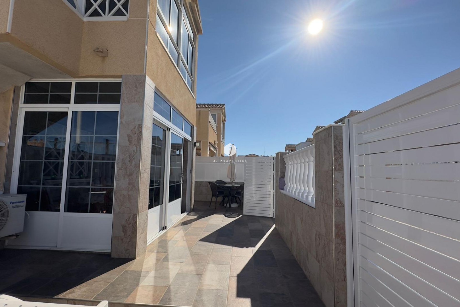 D'occasion - Bungalow -
Torrevieja - Centro