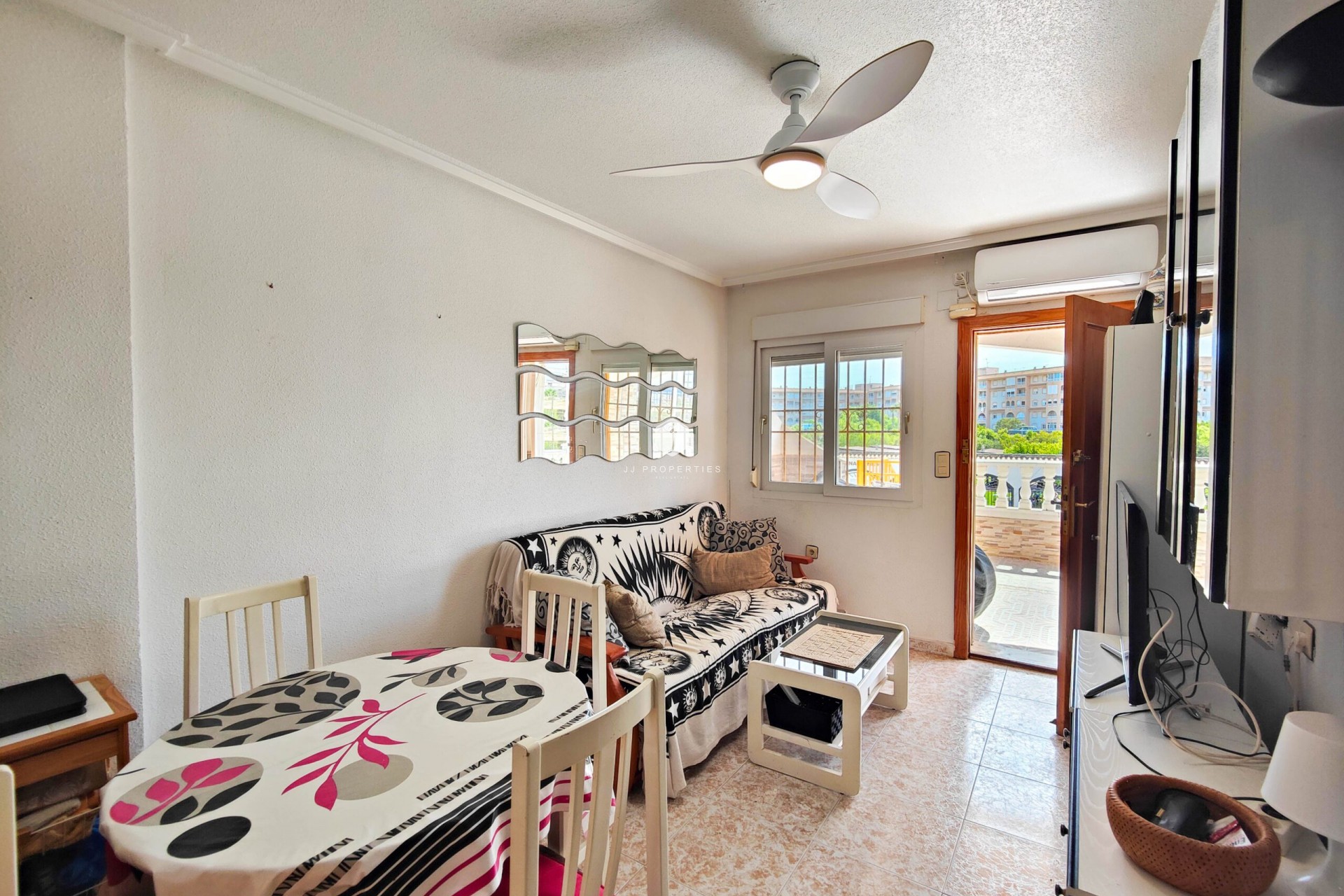 D'occasion - Bungalow -
Torrevieja - Costa Blanca