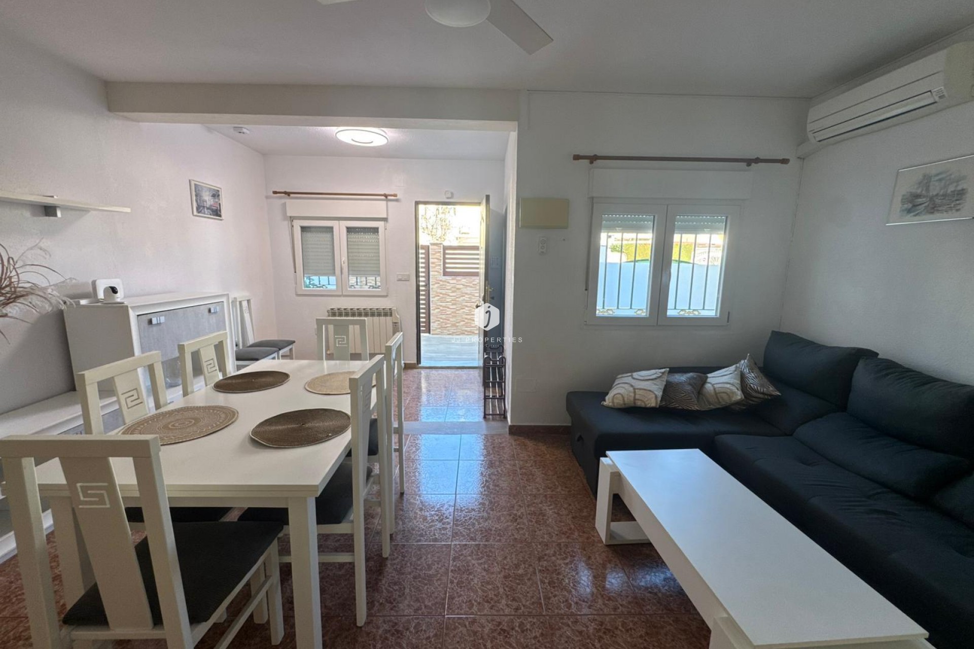 D'occasion - Bungalow -
Torrevieja - Costa Blanca
