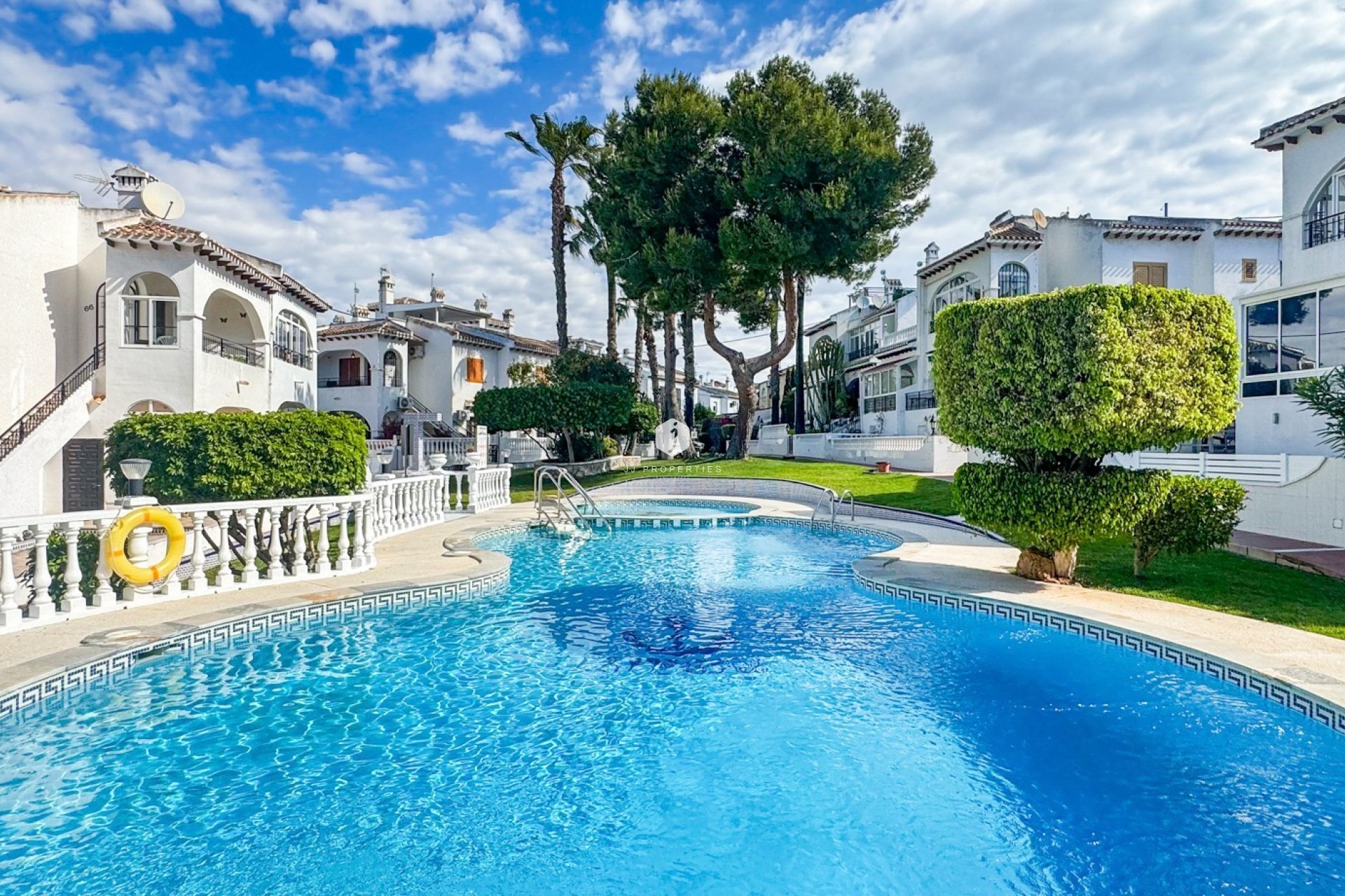 D'occasion - Bungalow -
Torrevieja - Costa Blanca