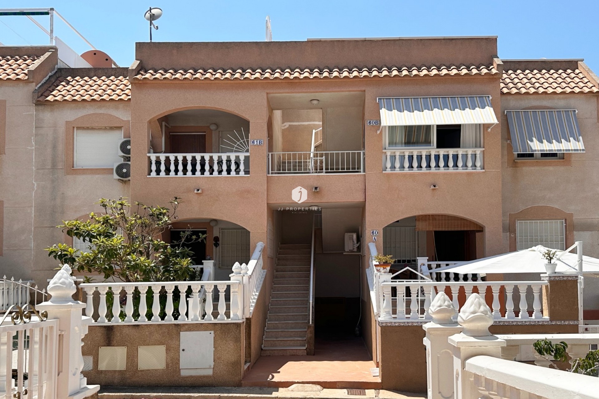 D'occasion - Bungalow -
Torrevieja - Costa Blanca