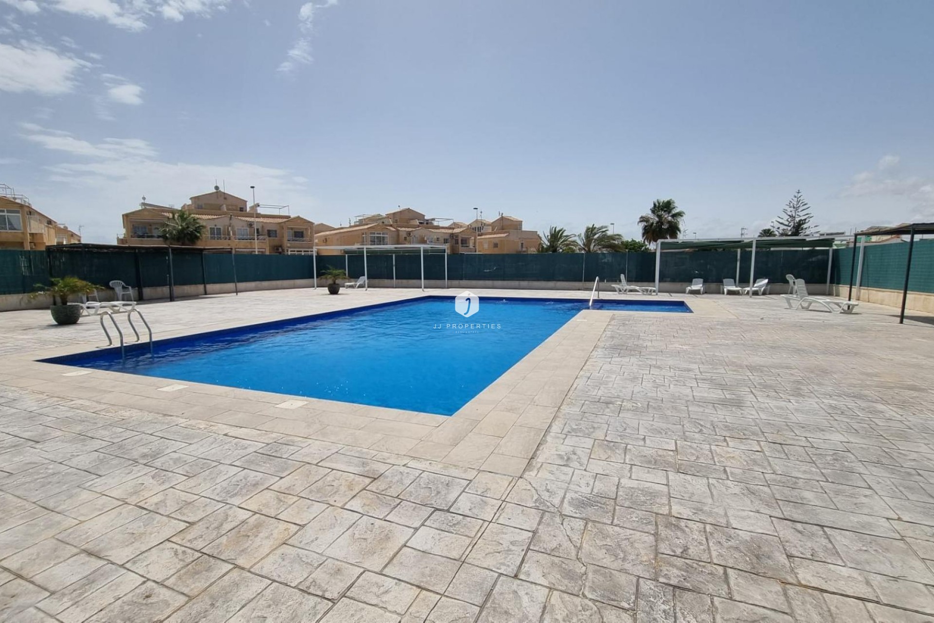 D'occasion - Bungalow -
Torrevieja - La Siesta - El Salado - Torreta