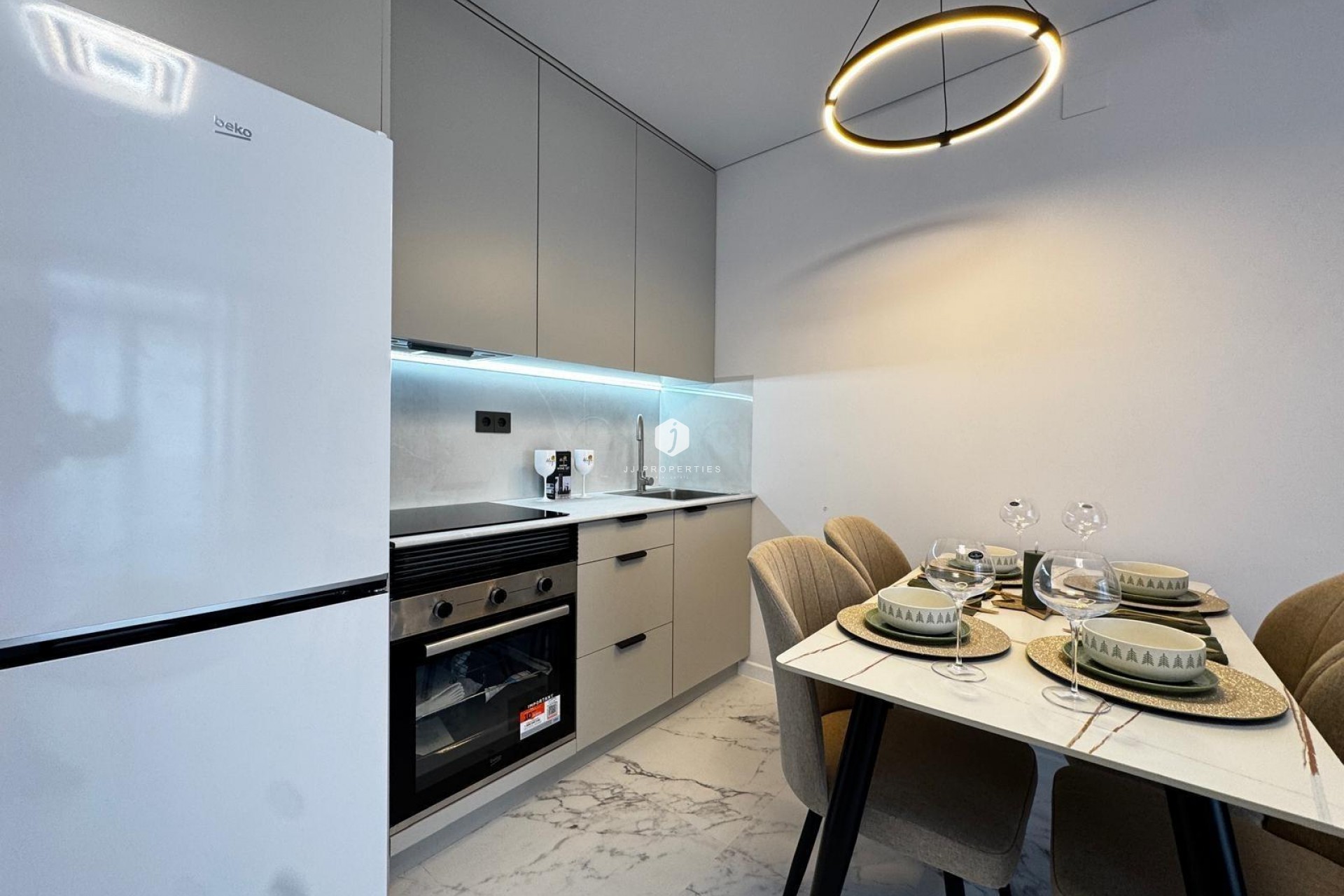 D'occasion - Bungalow -
Torrevieja - La Siesta - El Salado - Torreta