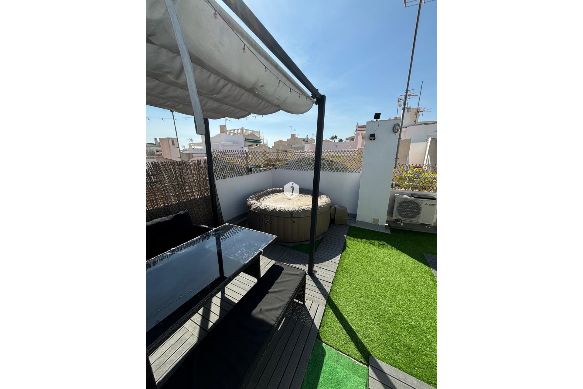 D'occasion - Bungalow -
Torrevieja - Los Balcones