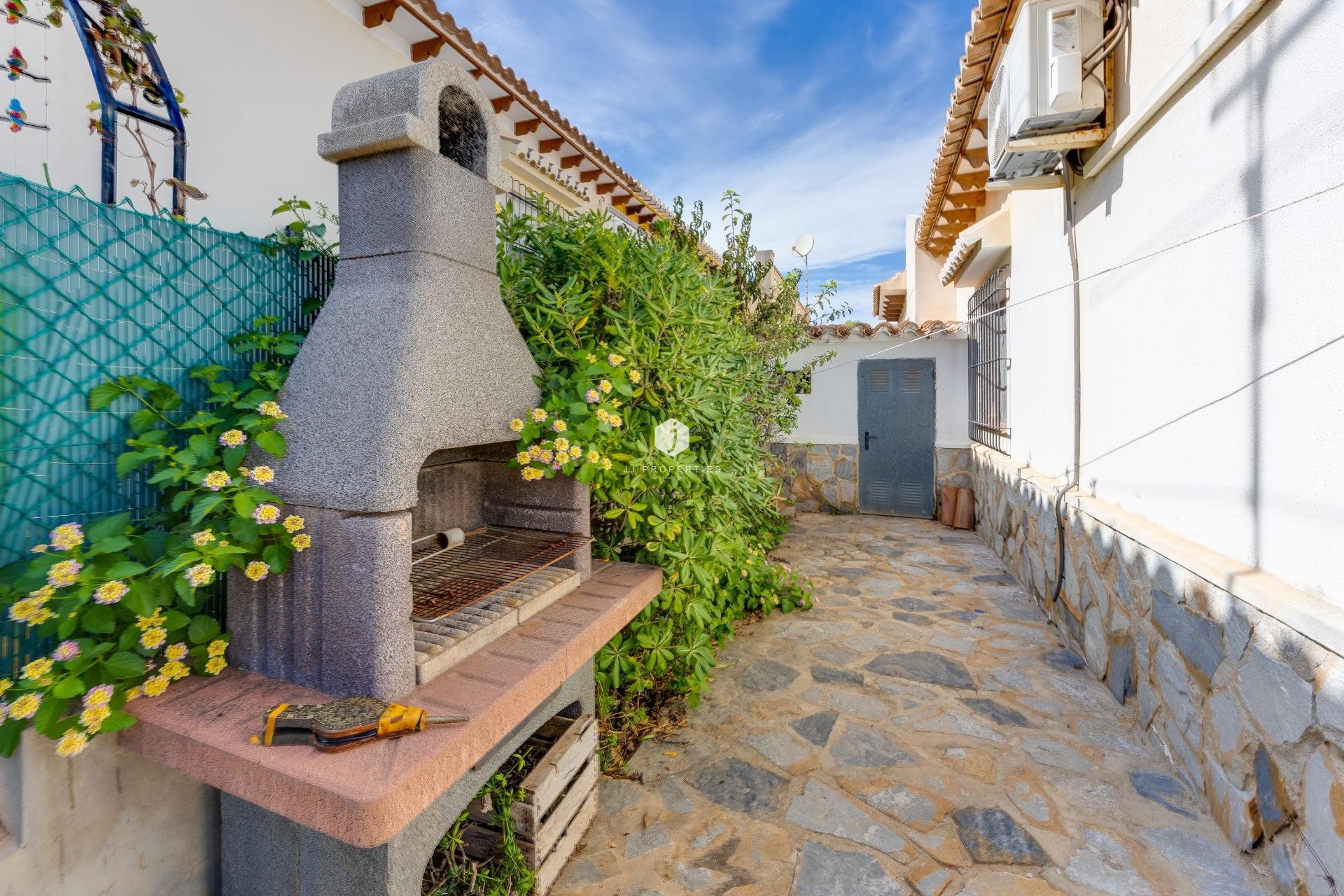 D'occasion - Bungalow -
Torrevieja - Los Balcones