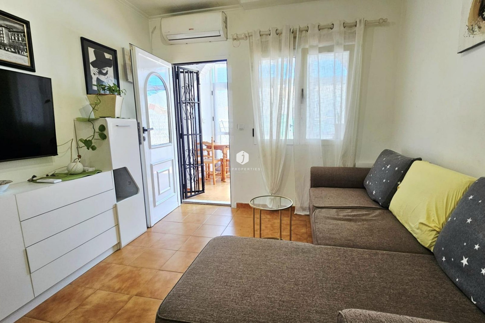 D'occasion - Bungalow -
Torrevieja - Nueva Torrevieja