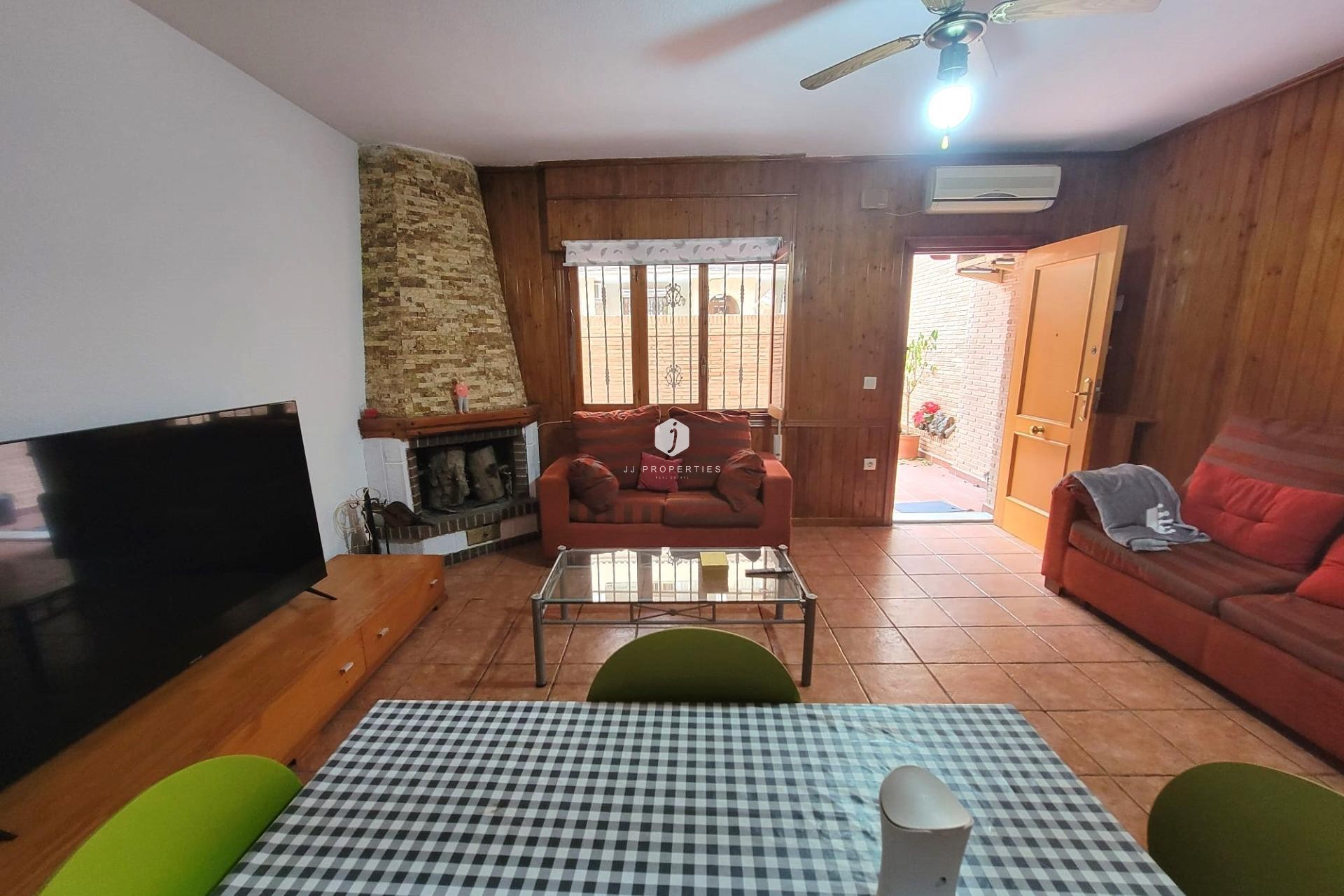 D'occasion - Bungalow -
Torrevieja - Playa de los Locos