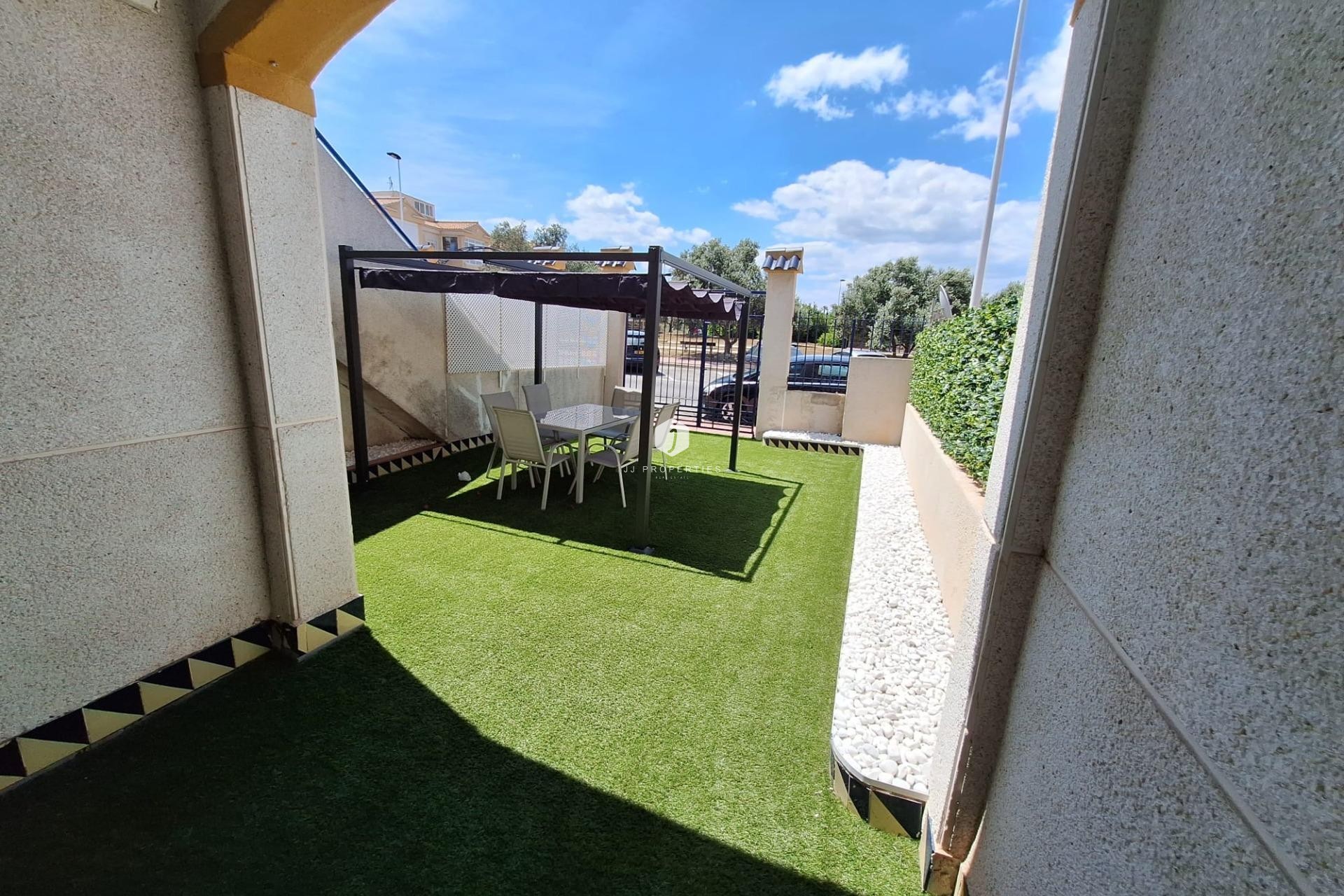 D'occasion - Bungalow -
Torrevieja - Sector 25