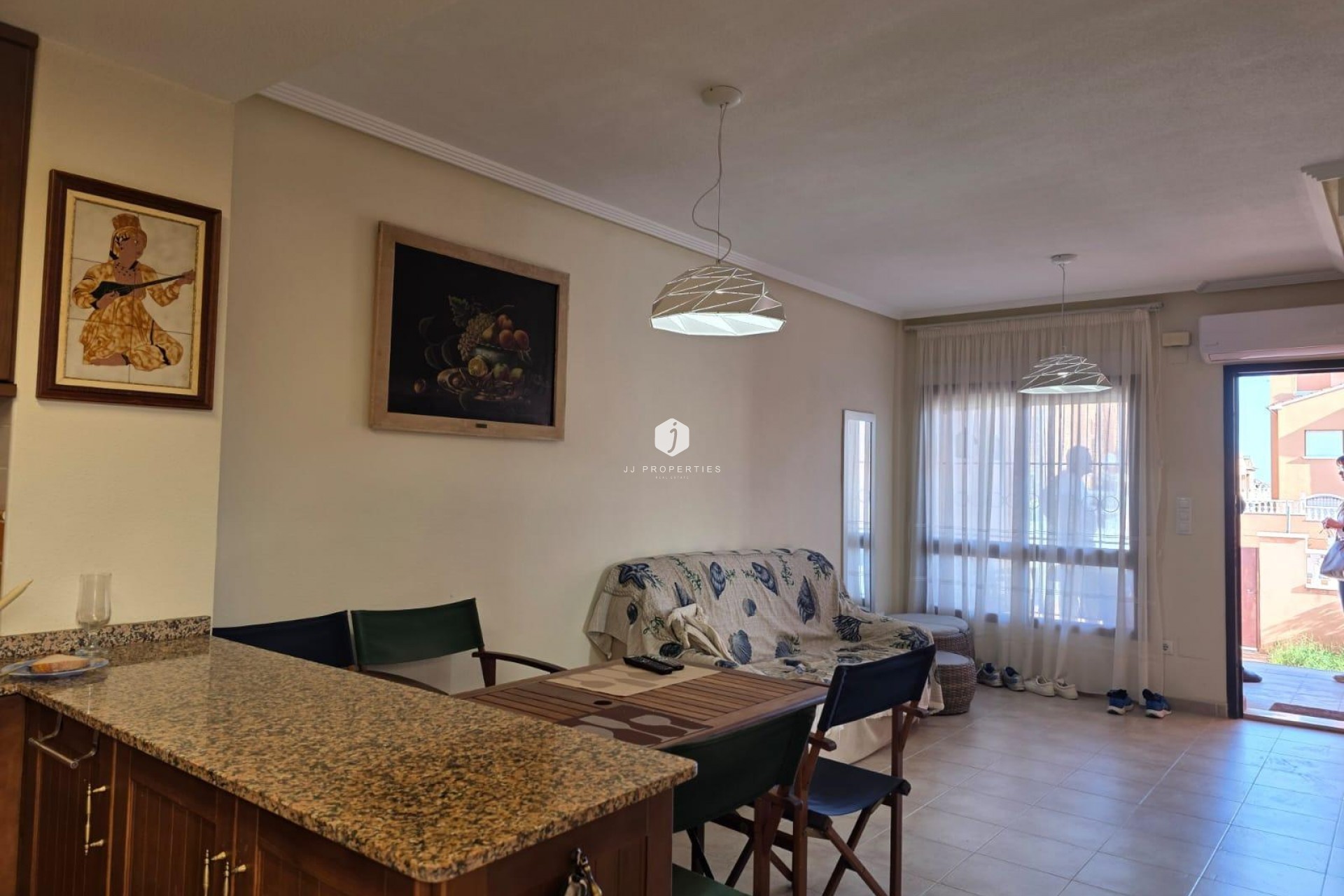 D'occasion - Bungalow -
Torrevieja - Zona Los Frutales