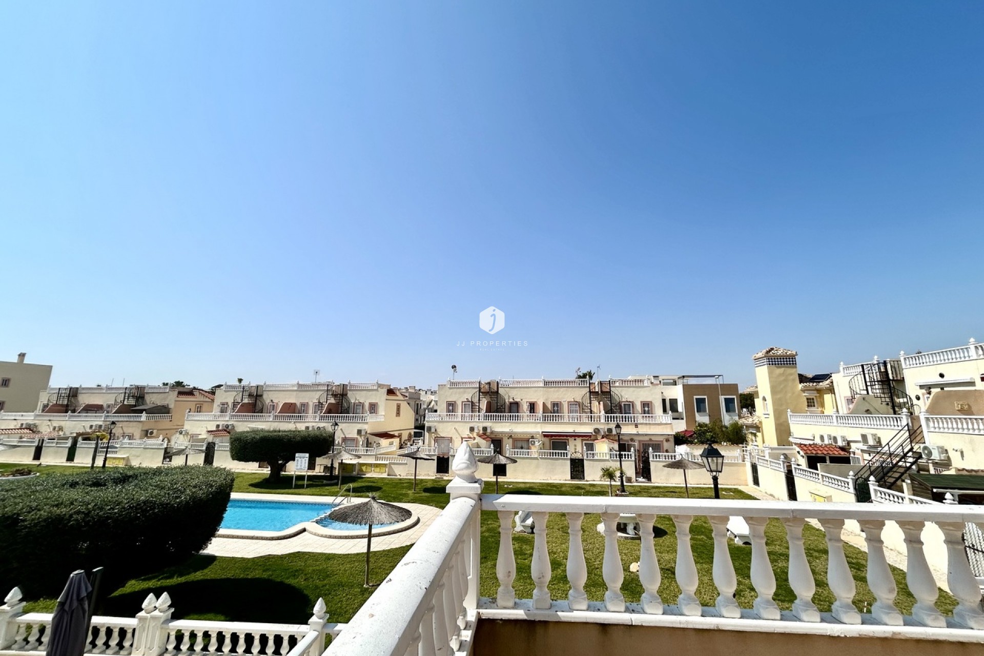 D'occasion - Chalet -
Cabo Roig - Costa Blanca