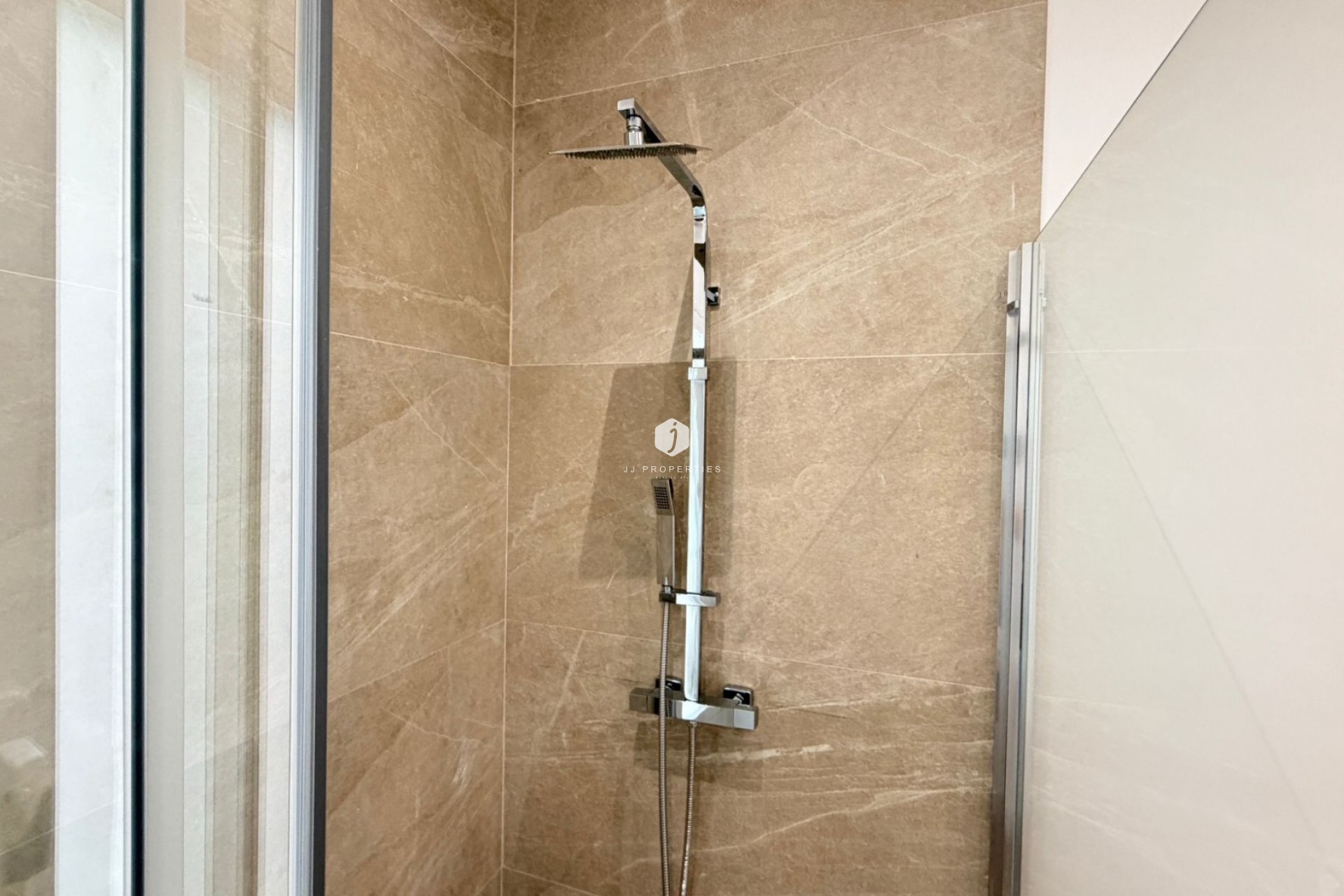 D'occasion - Chalet -
Catral - Costa Blanca