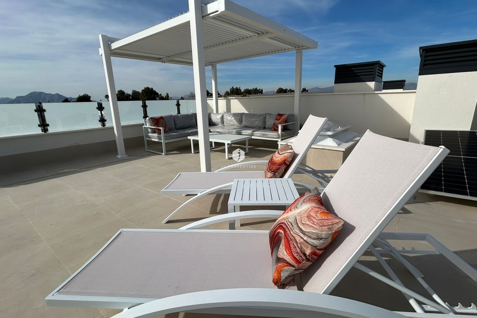 D'occasion - Chalet -
Dolores - Costa Blanca