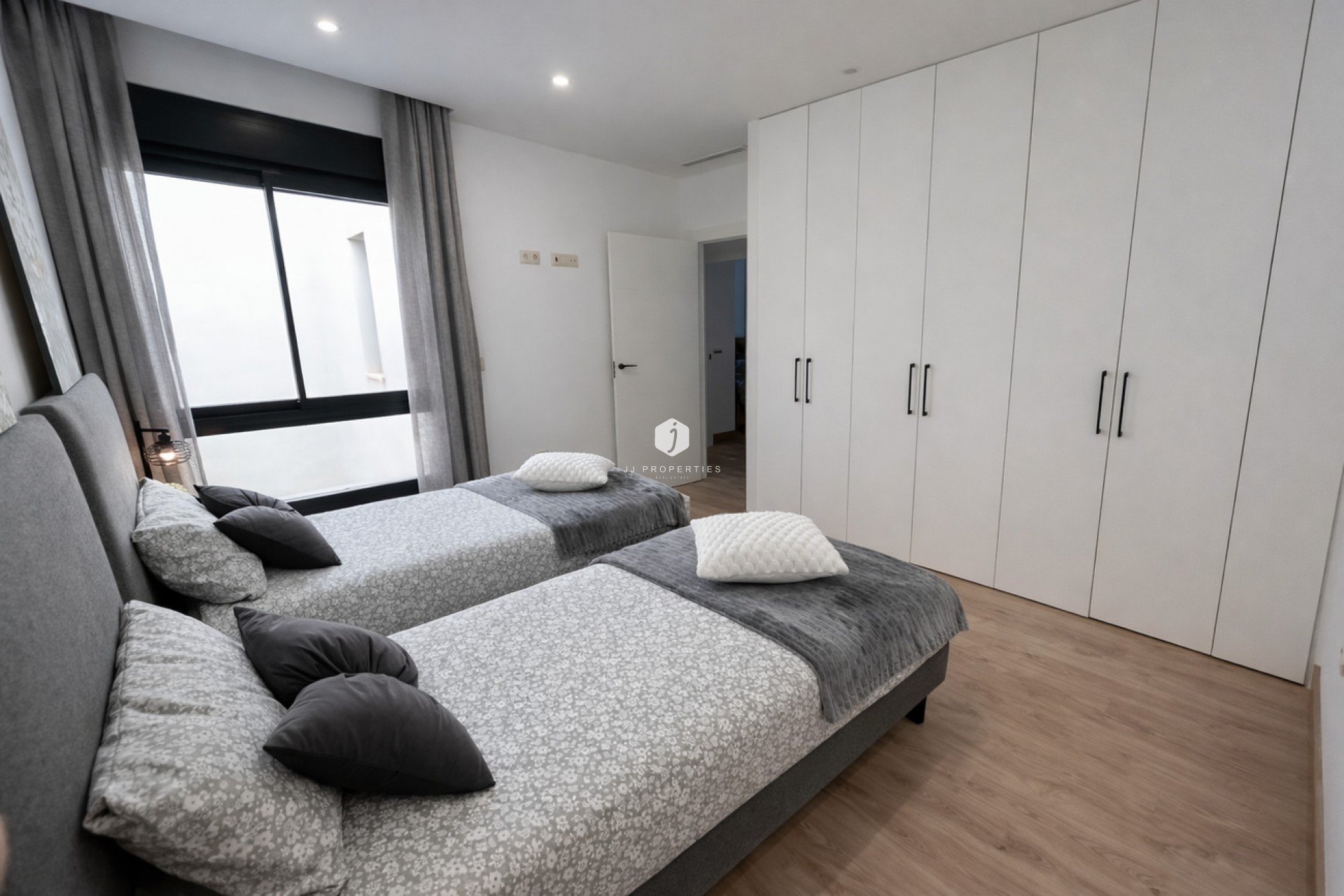 D'occasion - Chalet -
Dolores - Costa Blanca