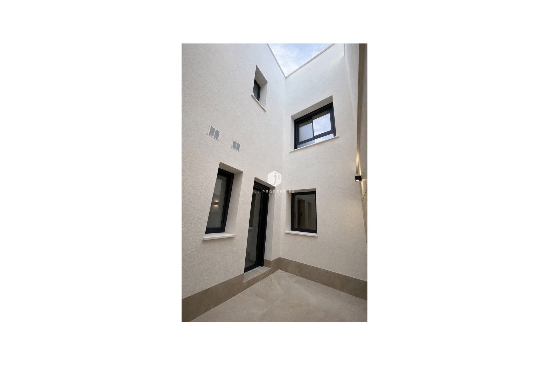 D'occasion - Chalet -
Dolores - Costa Blanca
