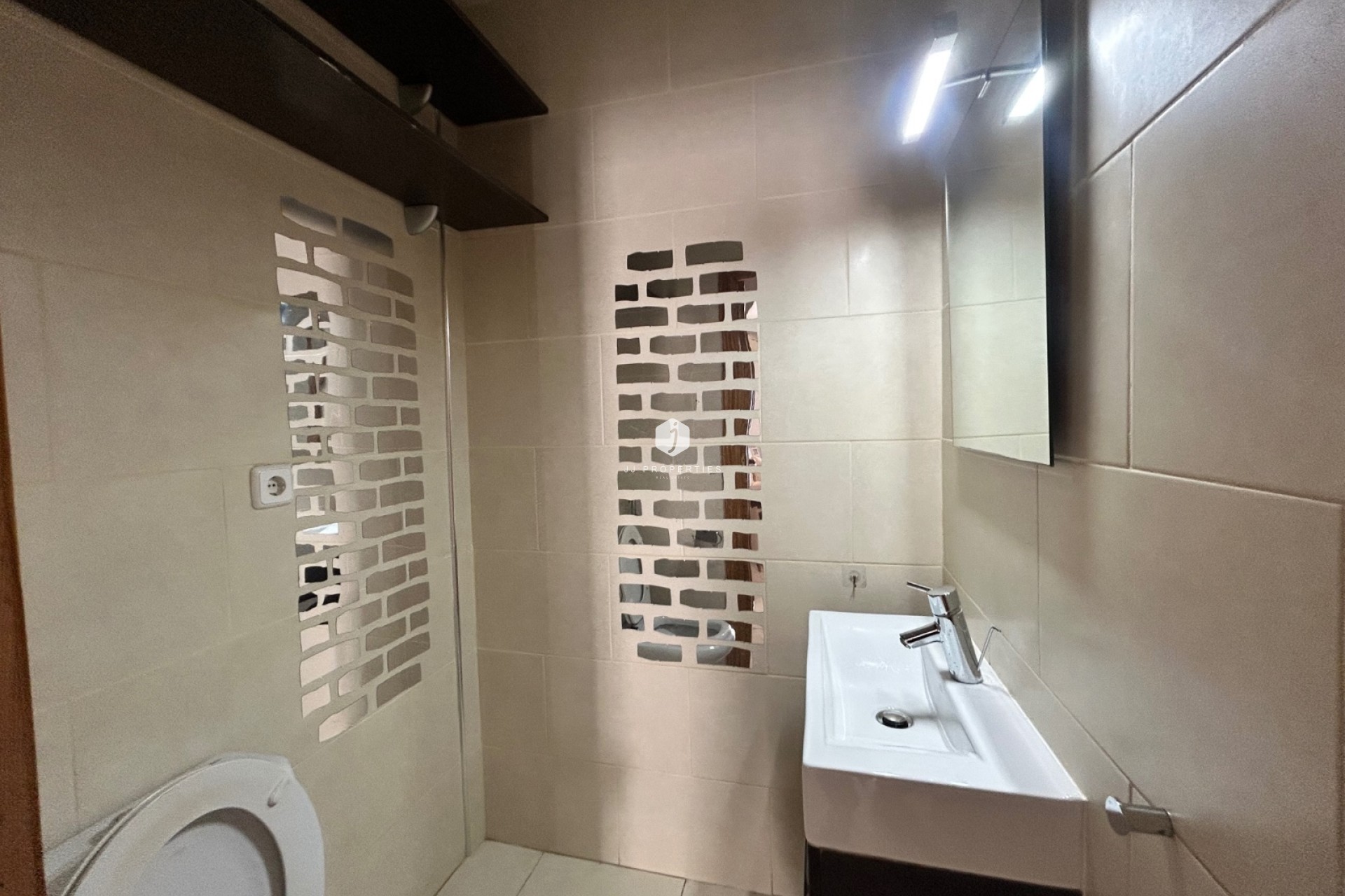 D'occasion - Chalet -
El Chaparral - Inland