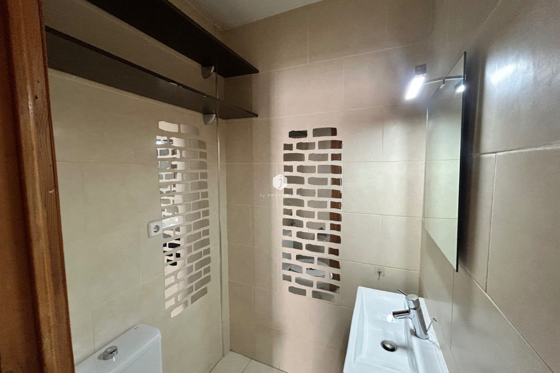 D'occasion - Chalet -
El Chaparral - Inland