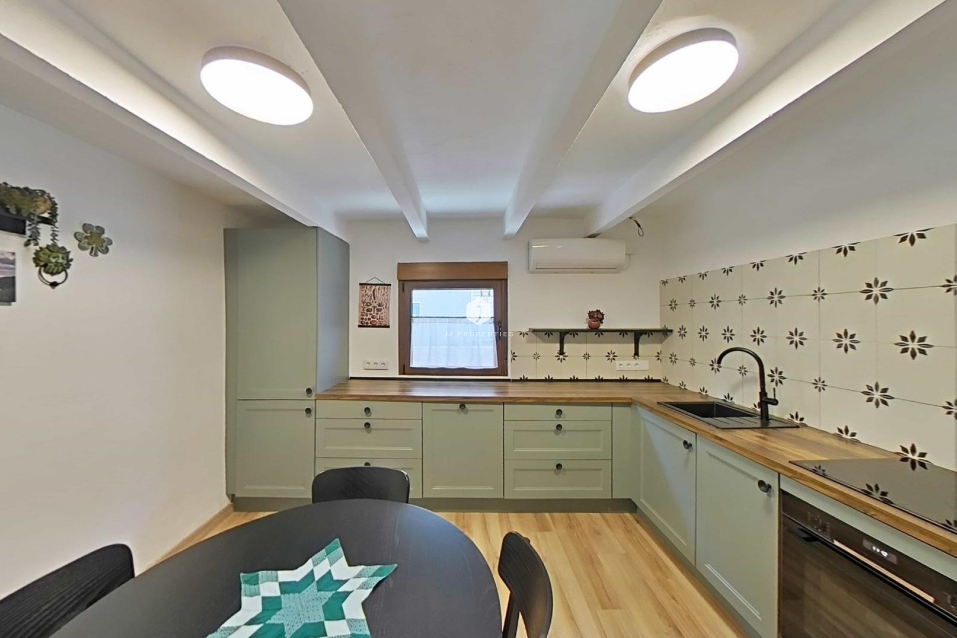 D'occasion - Chalet -
Formentera del Segura - Centro