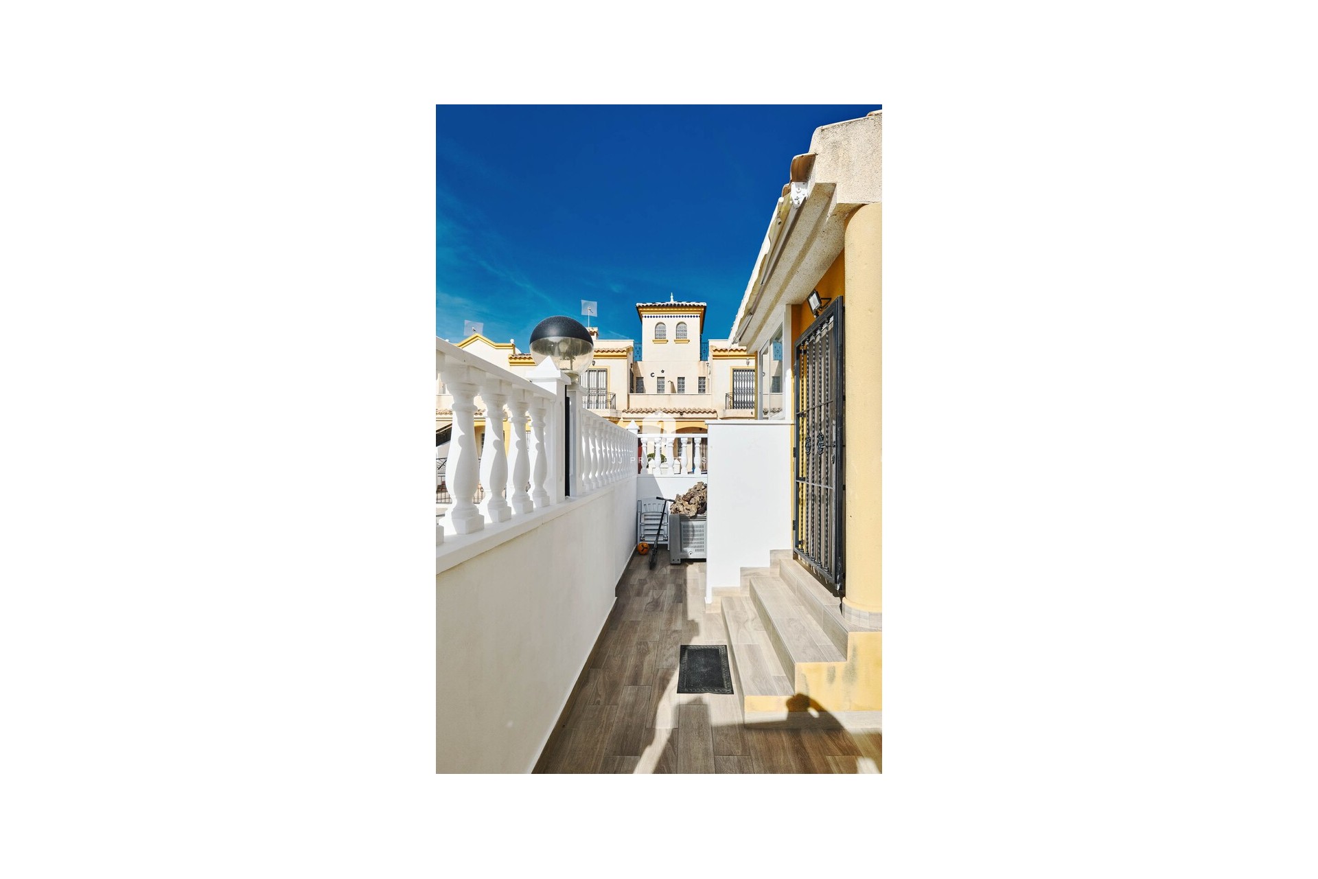 D'occasion - Chalet -
Guardamar del Segura - El Raso