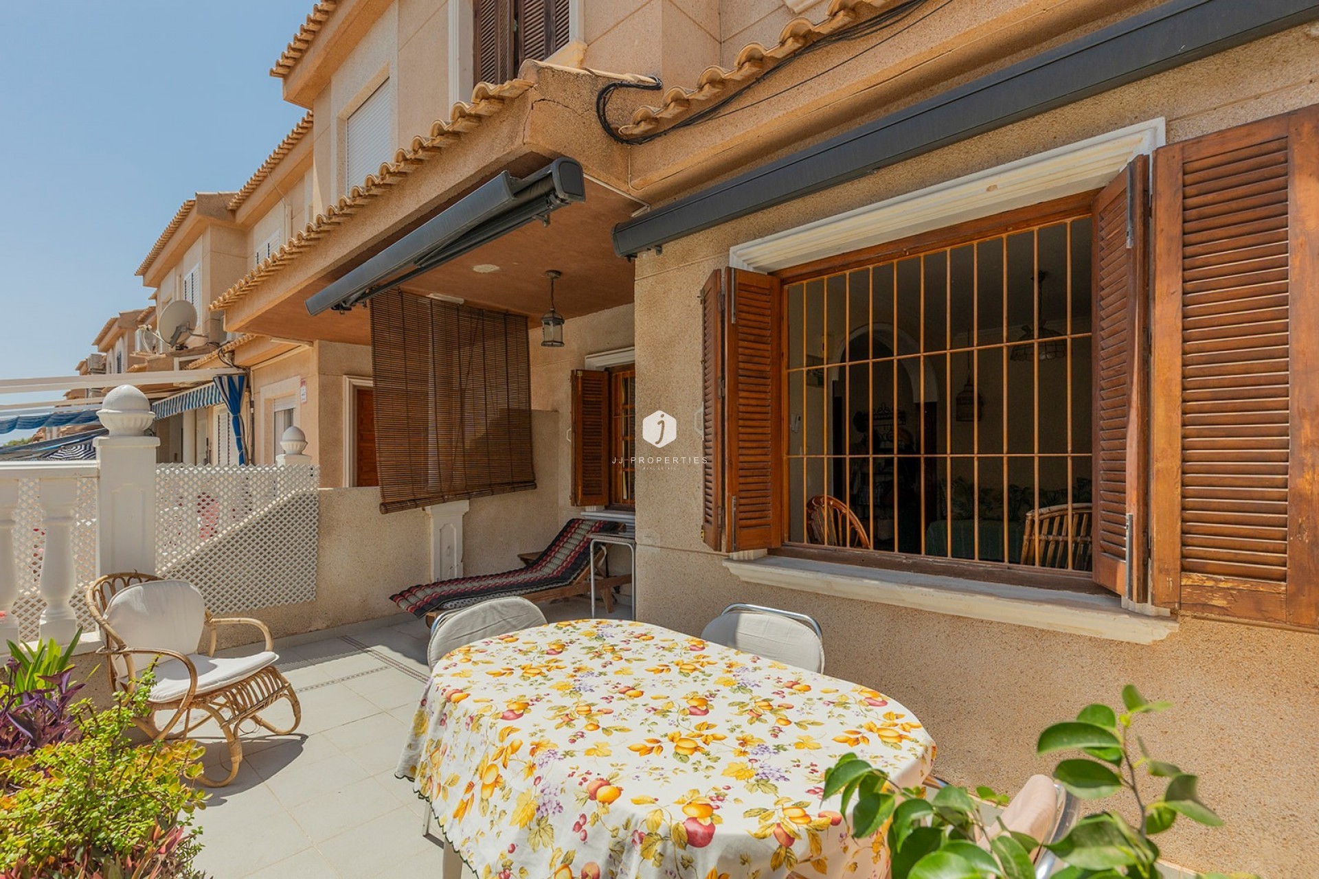D'occasion - Chalet -
La Mata - Costa Blanca